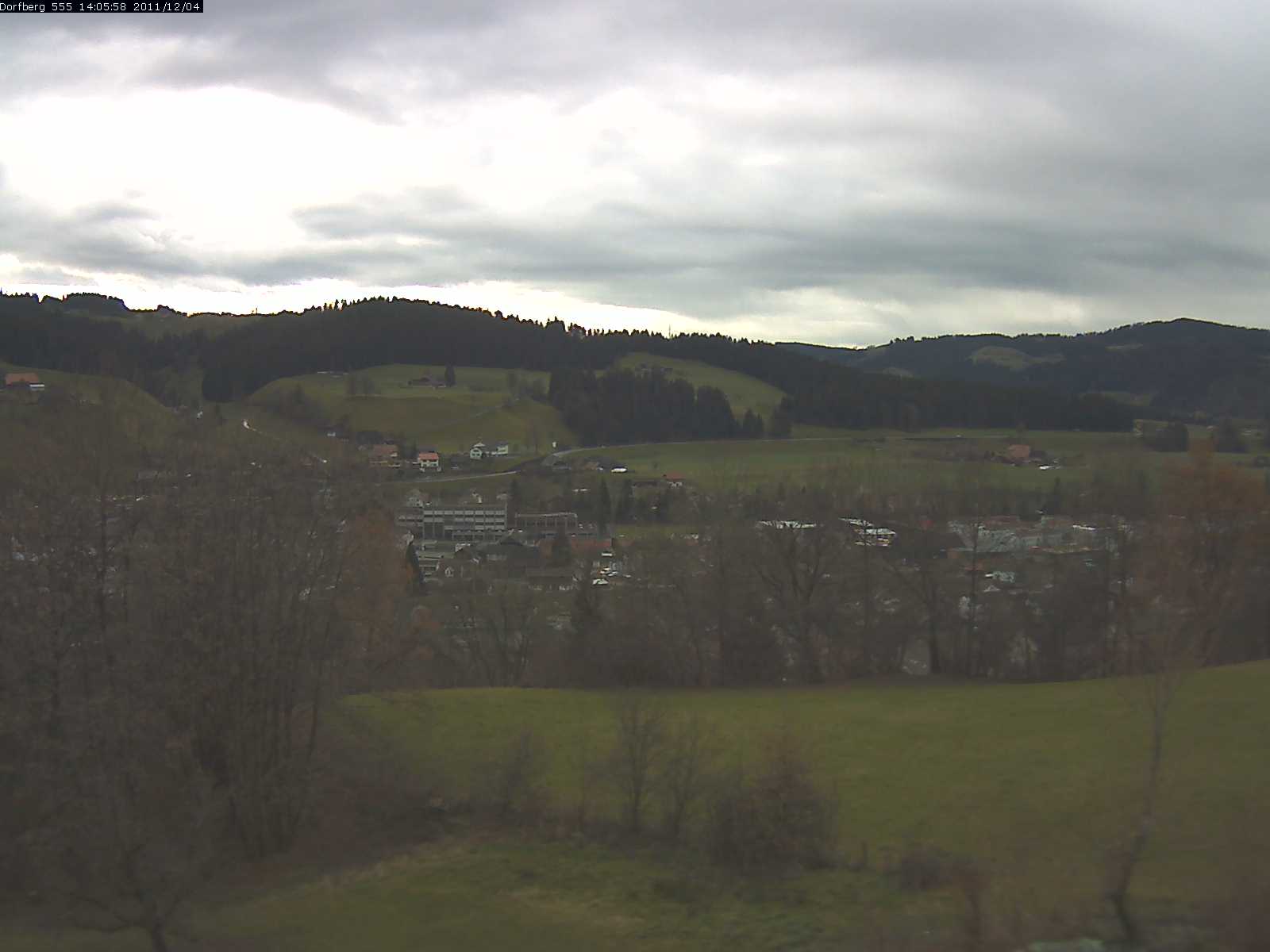 Webcam-Bild: Aussicht vom Dorfberg in Langnau 20111204-140600