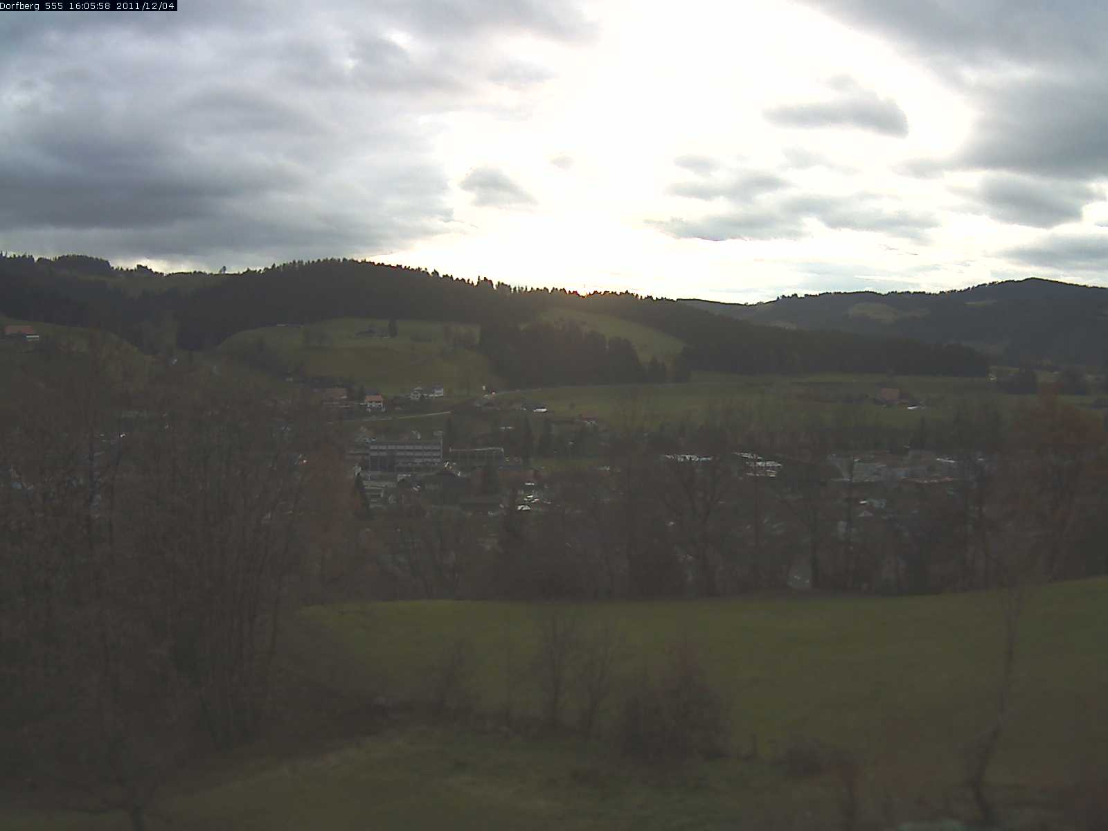 Webcam-Bild: Aussicht vom Dorfberg in Langnau 20111204-160600