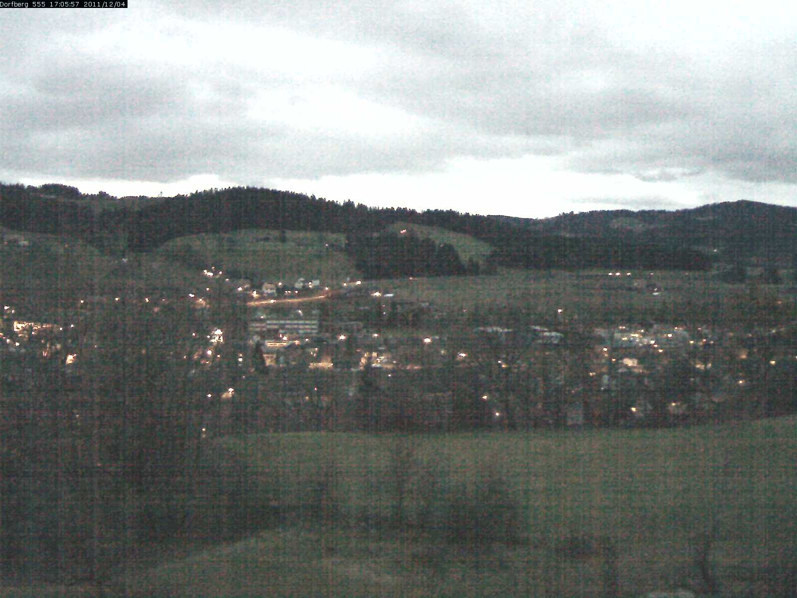Webcam-Bild: Aussicht vom Dorfberg in Langnau 20111204-170600