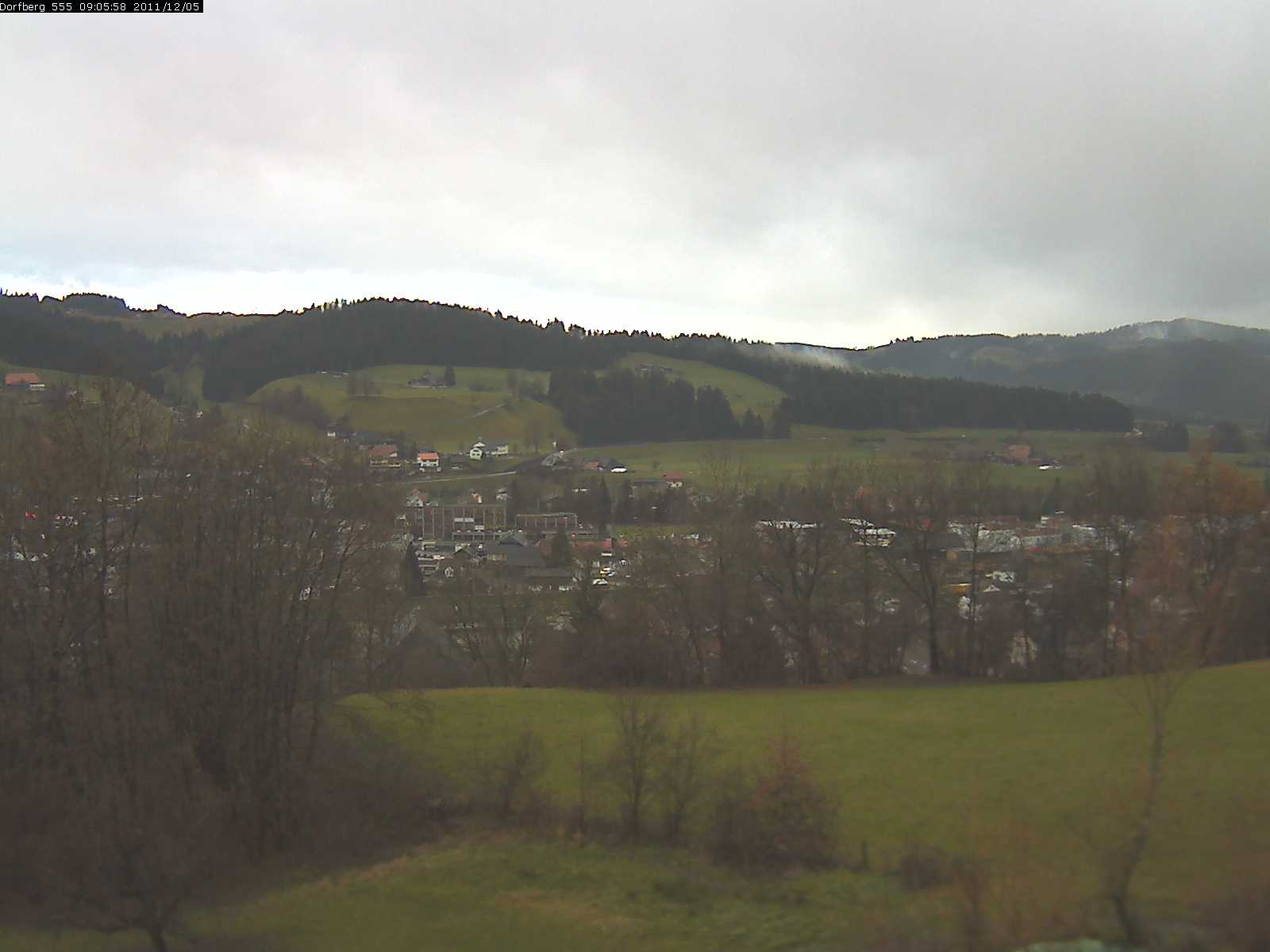 Webcam-Bild: Aussicht vom Dorfberg in Langnau 20111205-090600