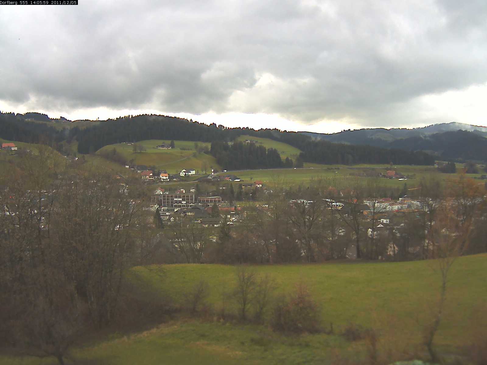 Webcam-Bild: Aussicht vom Dorfberg in Langnau 20111205-140600