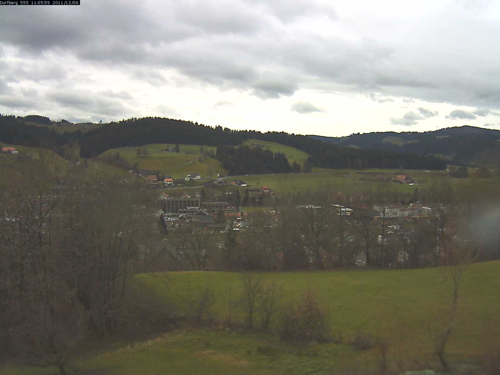 Webcam-Bild: Aussicht vom Dorfberg in Langnau 20111206-110600