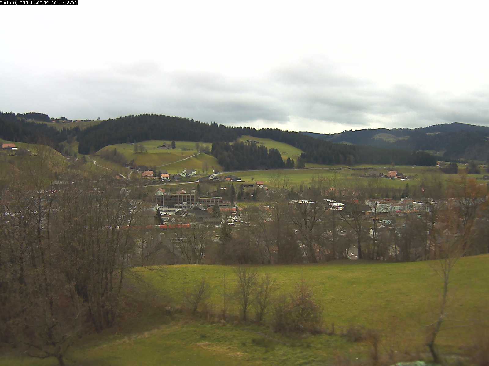 Webcam-Bild: Aussicht vom Dorfberg in Langnau 20111206-140600