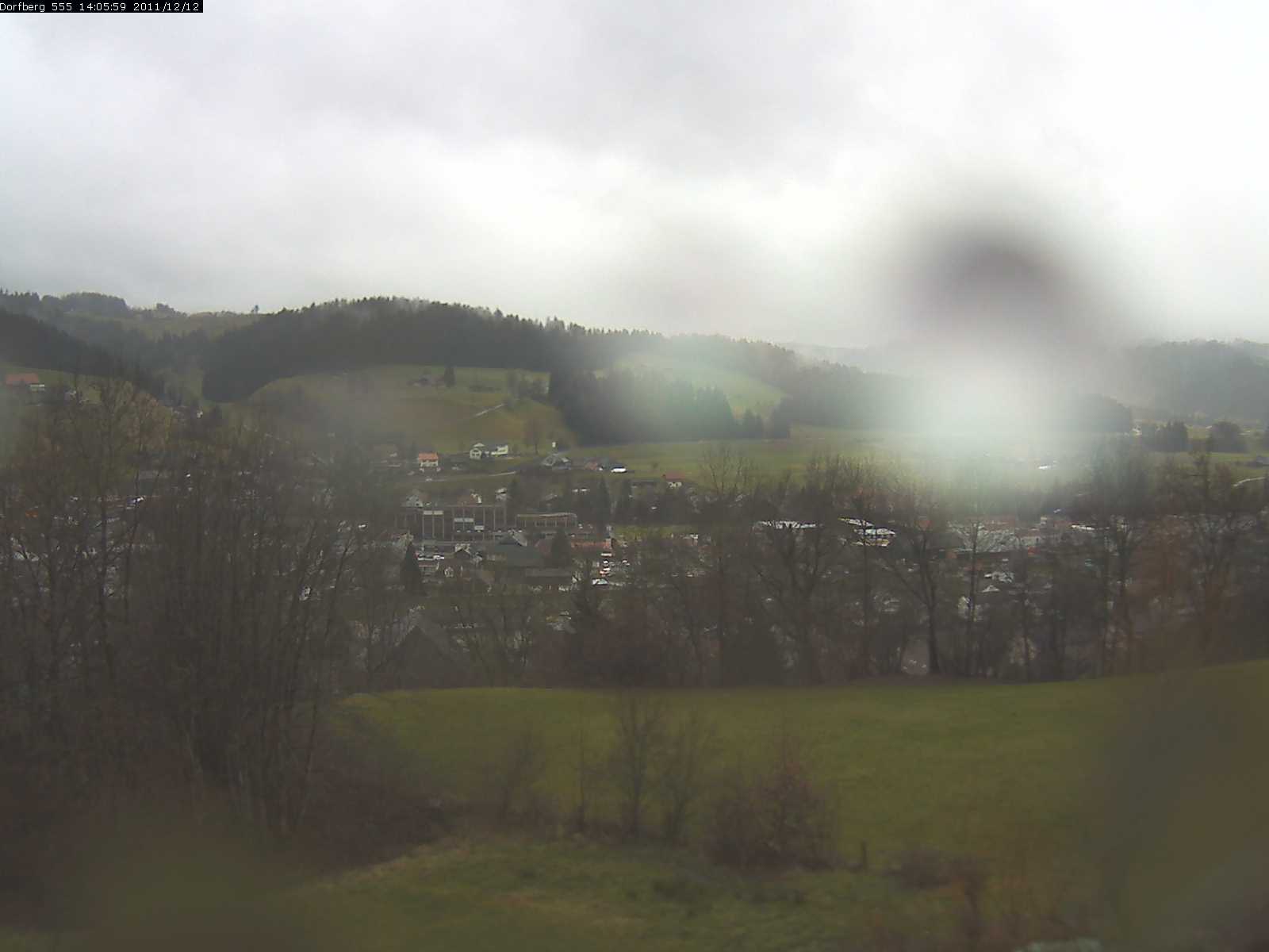 Webcam-Bild: Aussicht vom Dorfberg in Langnau 20111212-140600