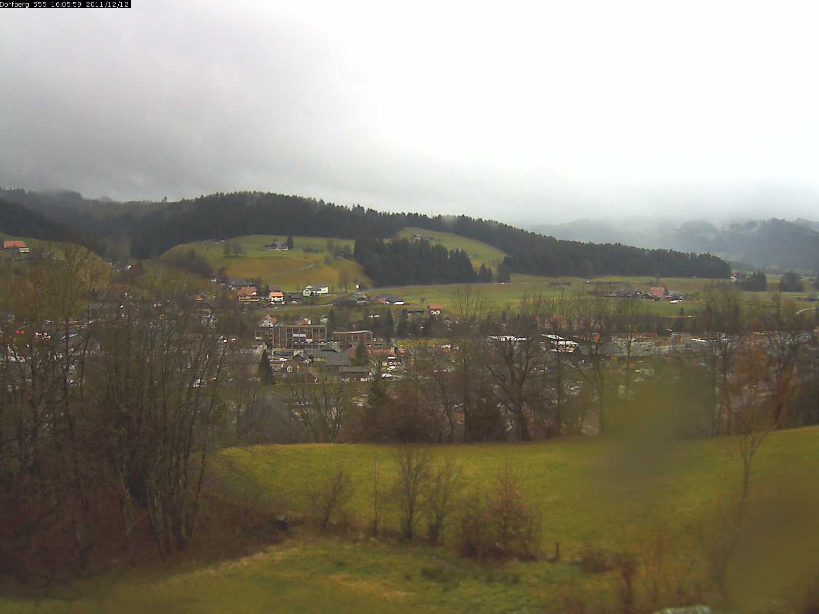 Webcam-Bild: Aussicht vom Dorfberg in Langnau 20111212-160600