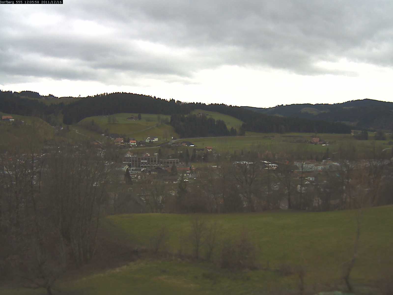 Webcam-Bild: Aussicht vom Dorfberg in Langnau 20111216-120600