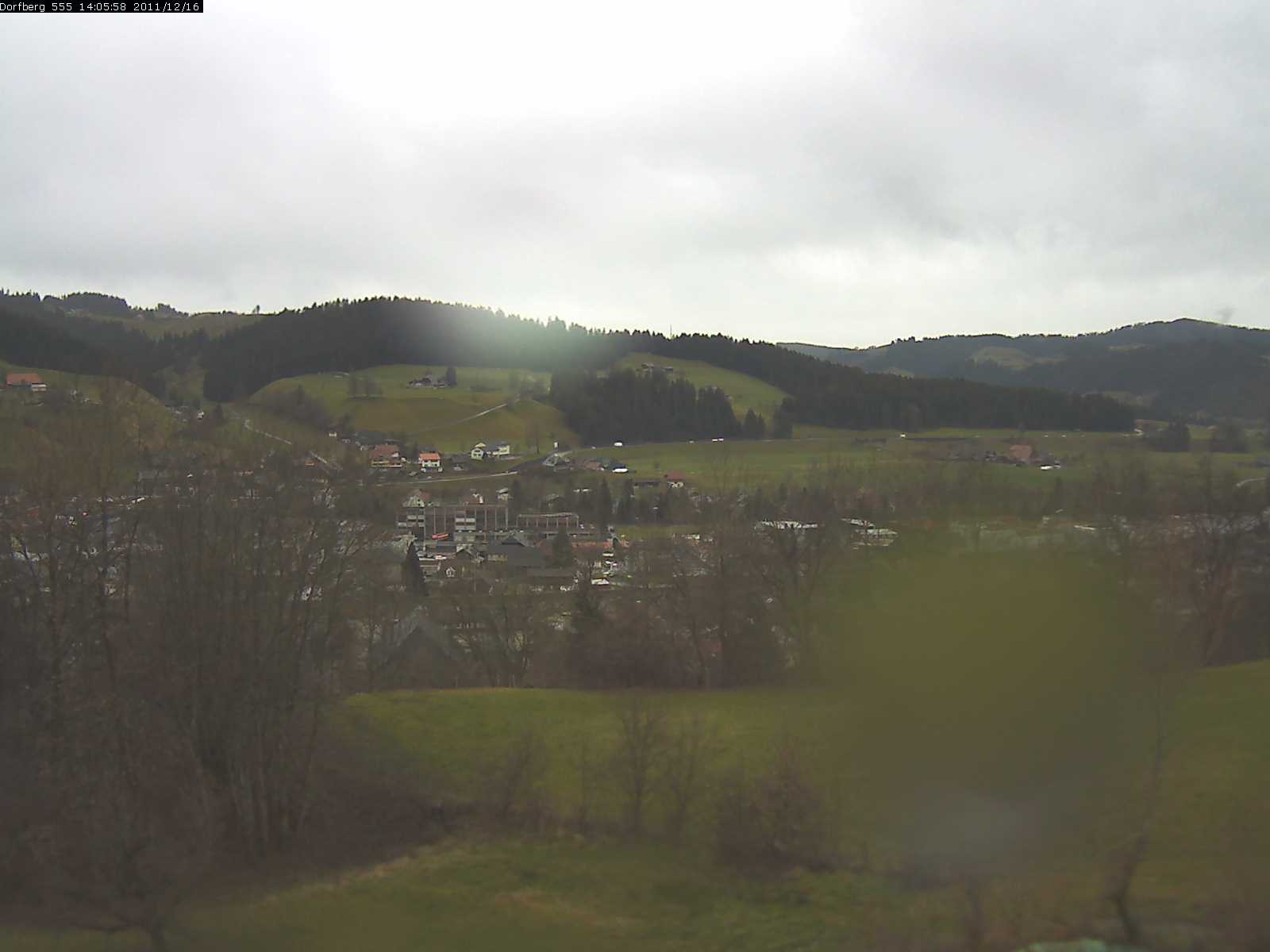 Webcam-Bild: Aussicht vom Dorfberg in Langnau 20111216-140600