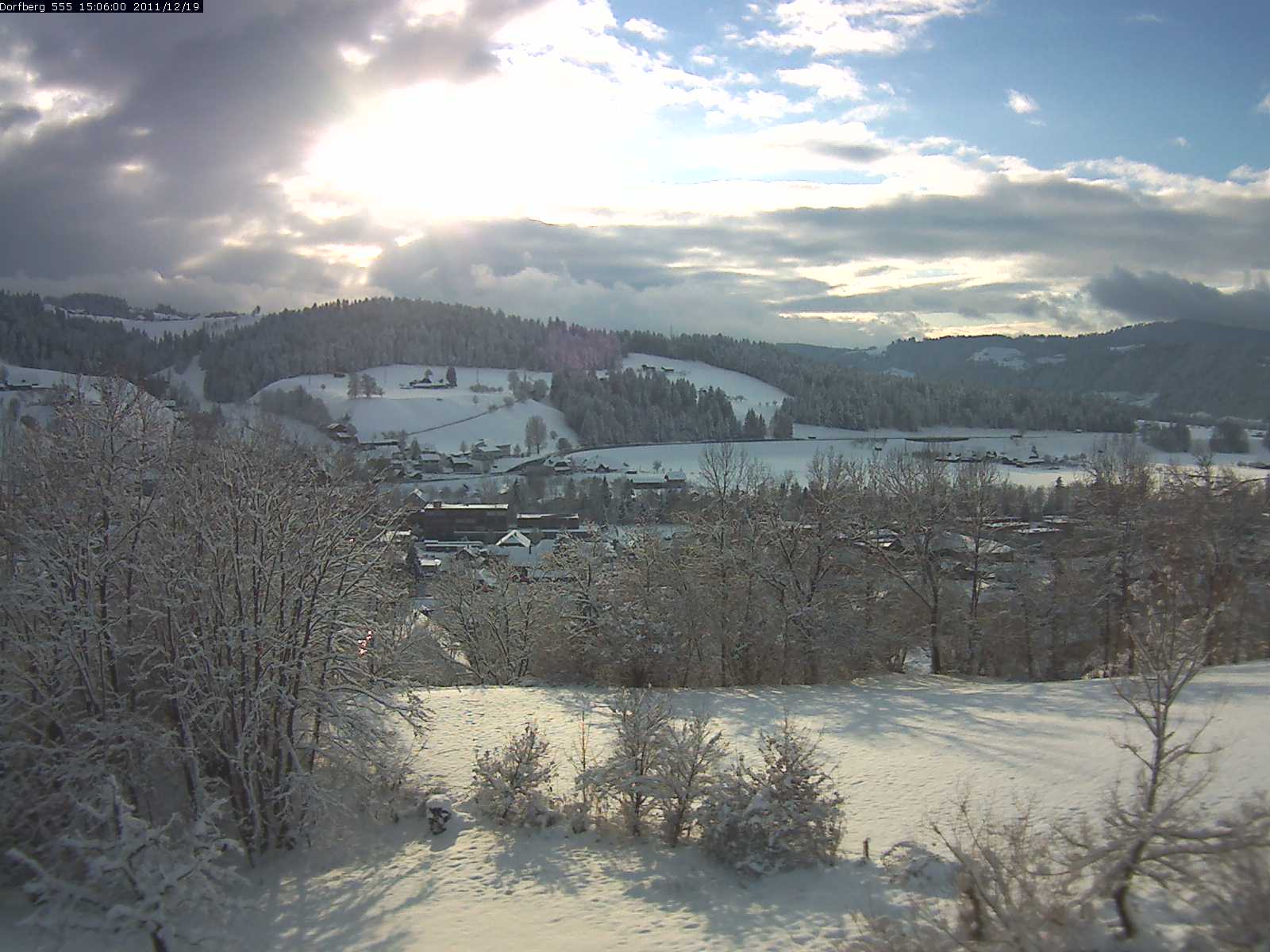 Webcam-Bild: Aussicht vom Dorfberg in Langnau 20111219-150600