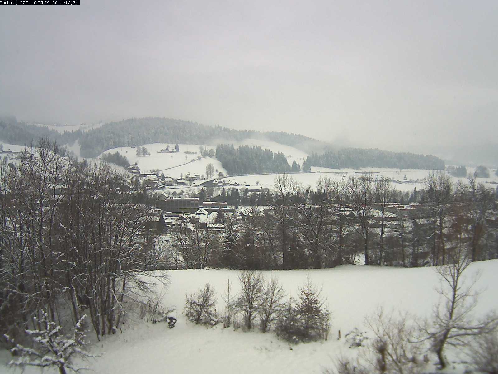 Webcam-Bild: Aussicht vom Dorfberg in Langnau 20111221-160600