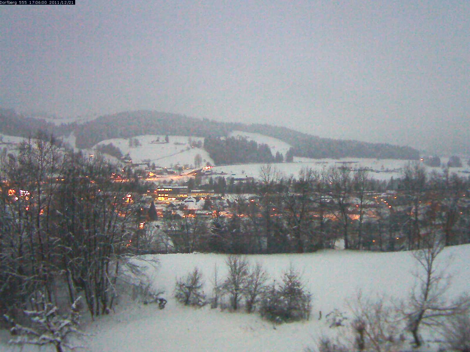 Webcam-Bild: Aussicht vom Dorfberg in Langnau 20111221-170600