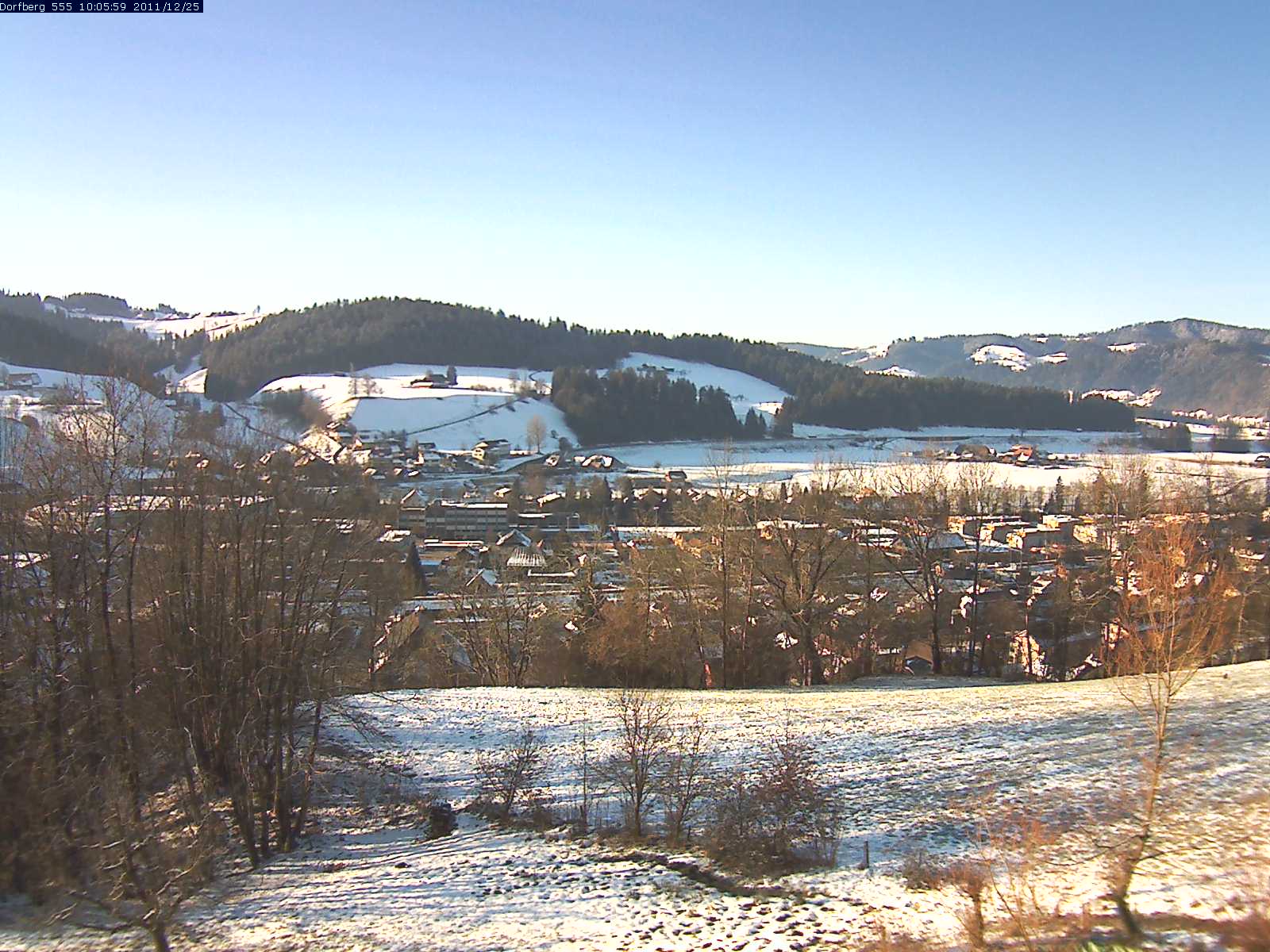 Webcam-Bild: Aussicht vom Dorfberg in Langnau 20111225-100600