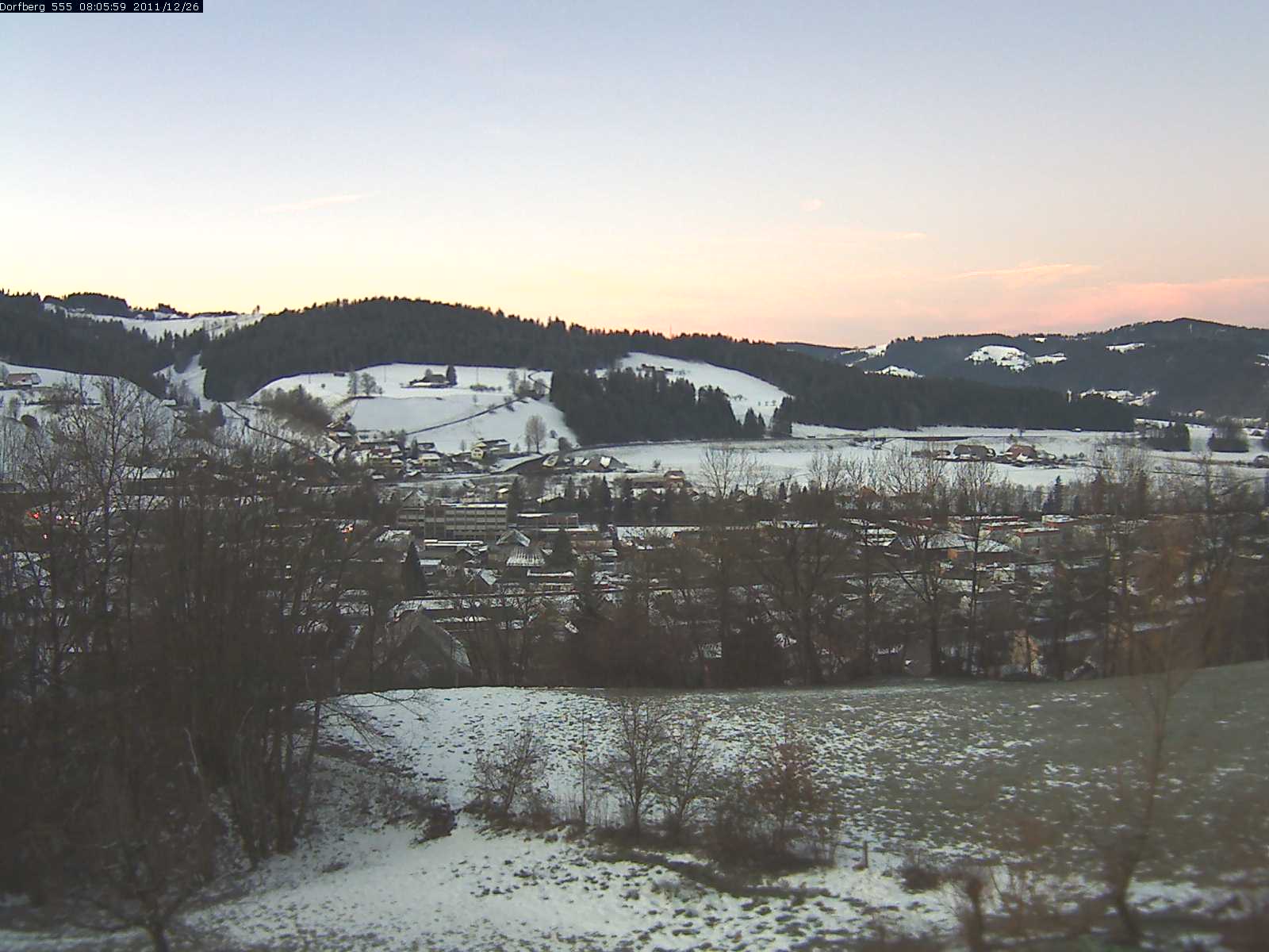 Webcam-Bild: Aussicht vom Dorfberg in Langnau 20111226-080600