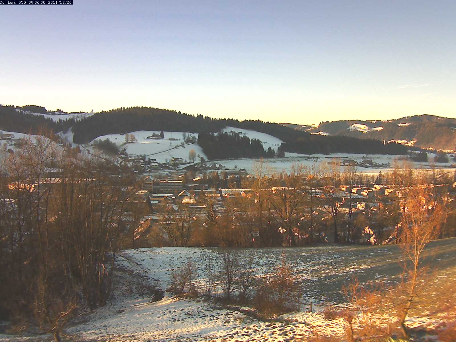 Webcam-Bild: Aussicht vom Dorfberg in Langnau 20111226-090600