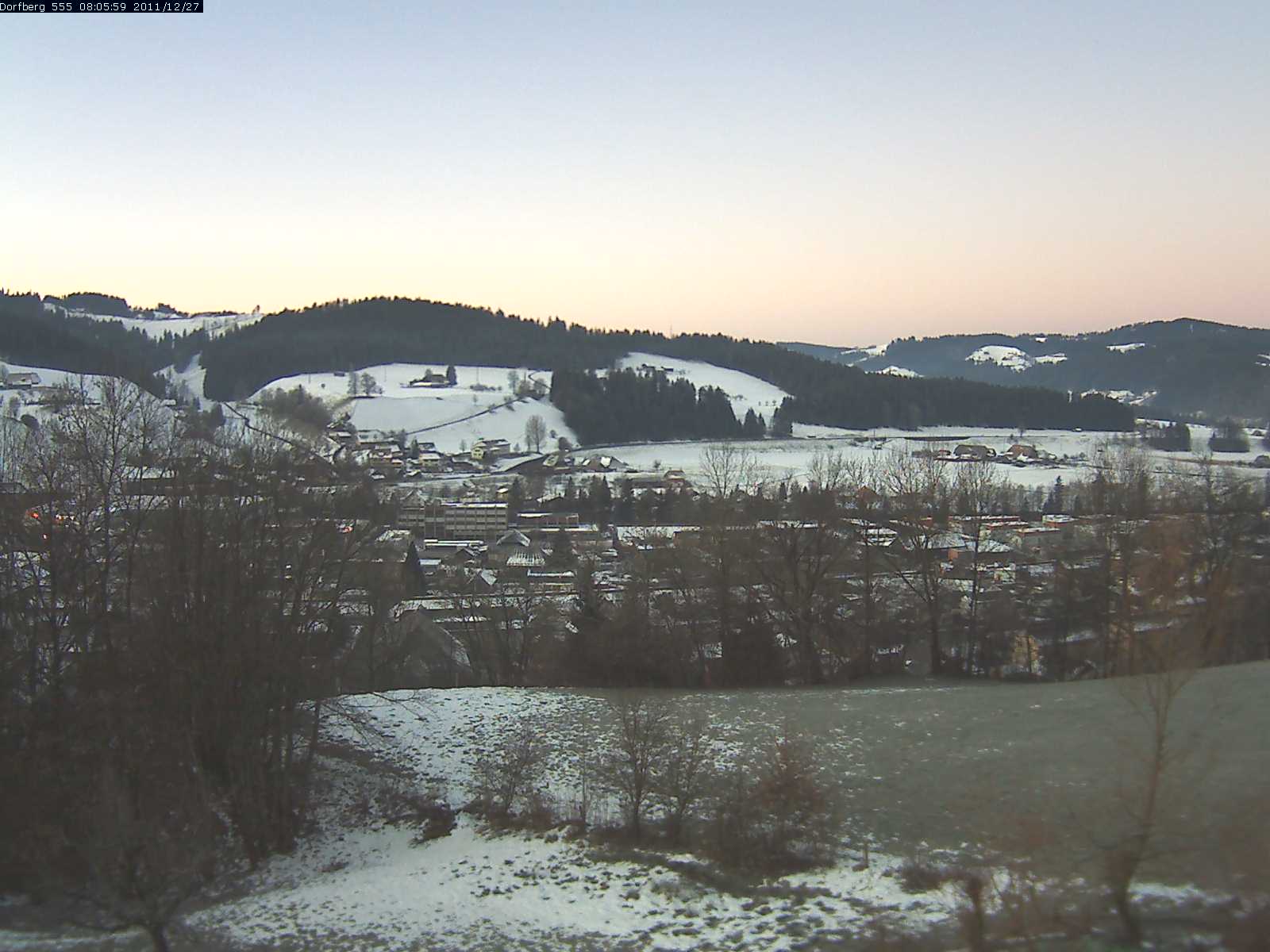 Webcam-Bild: Aussicht vom Dorfberg in Langnau 20111227-080600