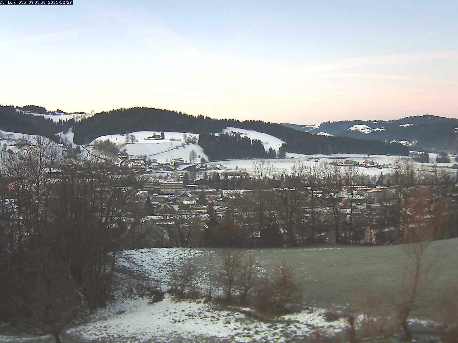 Webcam-Bild: Aussicht vom Dorfberg in Langnau 20111228-080600