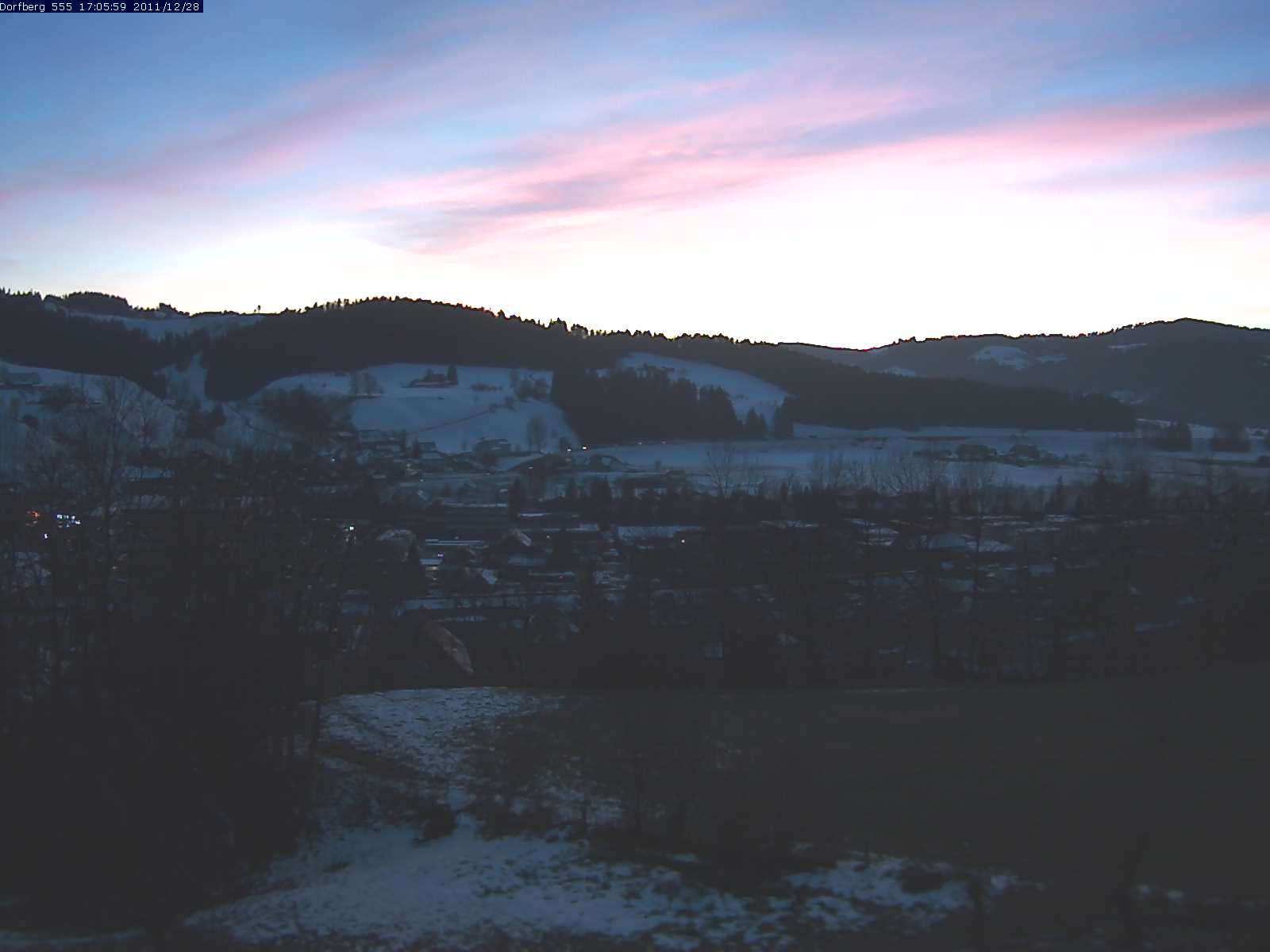 Webcam-Bild: Aussicht vom Dorfberg in Langnau 20111228-170600
