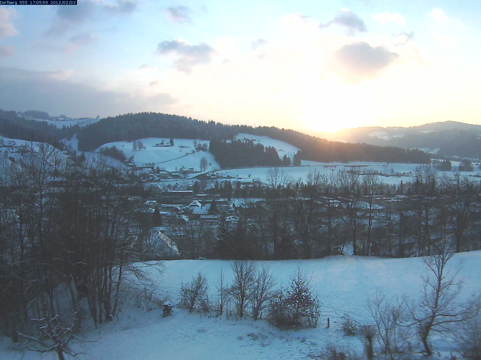 Webcam-Bild: Aussicht vom Dorfberg in Langnau 20120203-170600