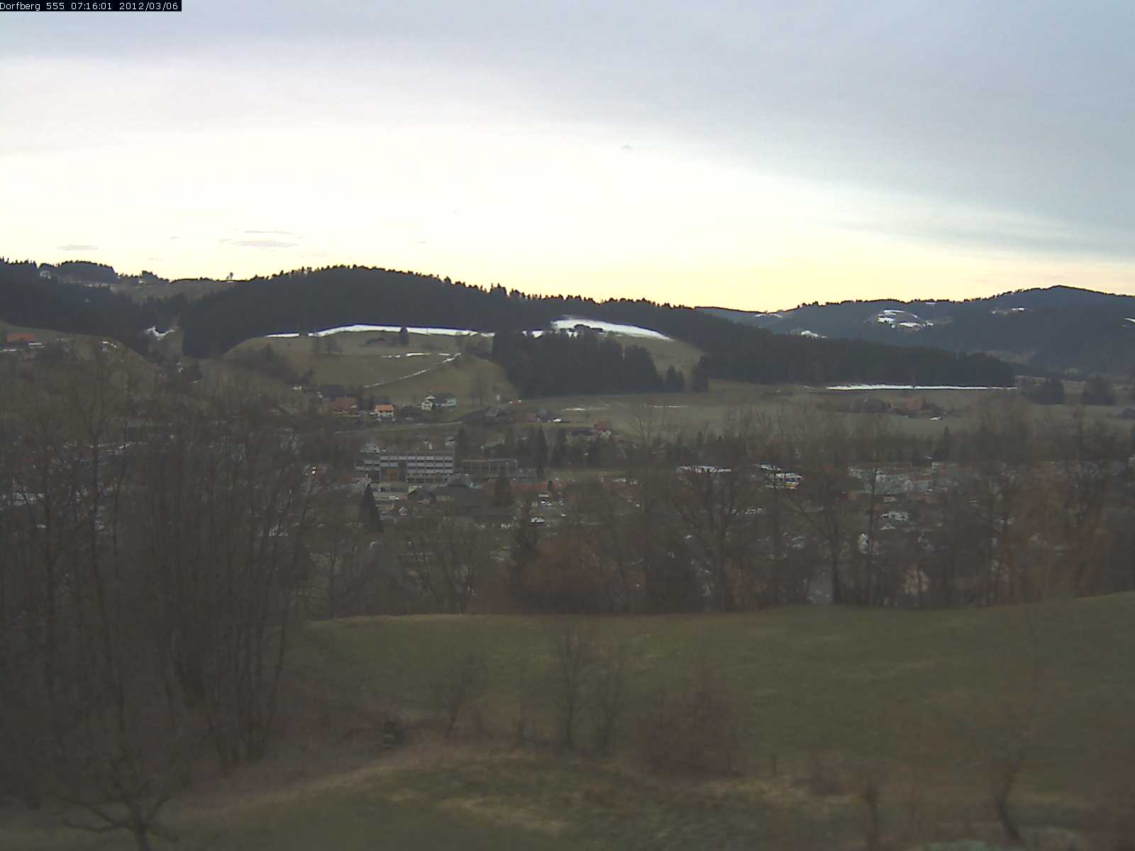 Webcam-Bild: Aussicht vom Dorfberg in Langnau 20120306-071600