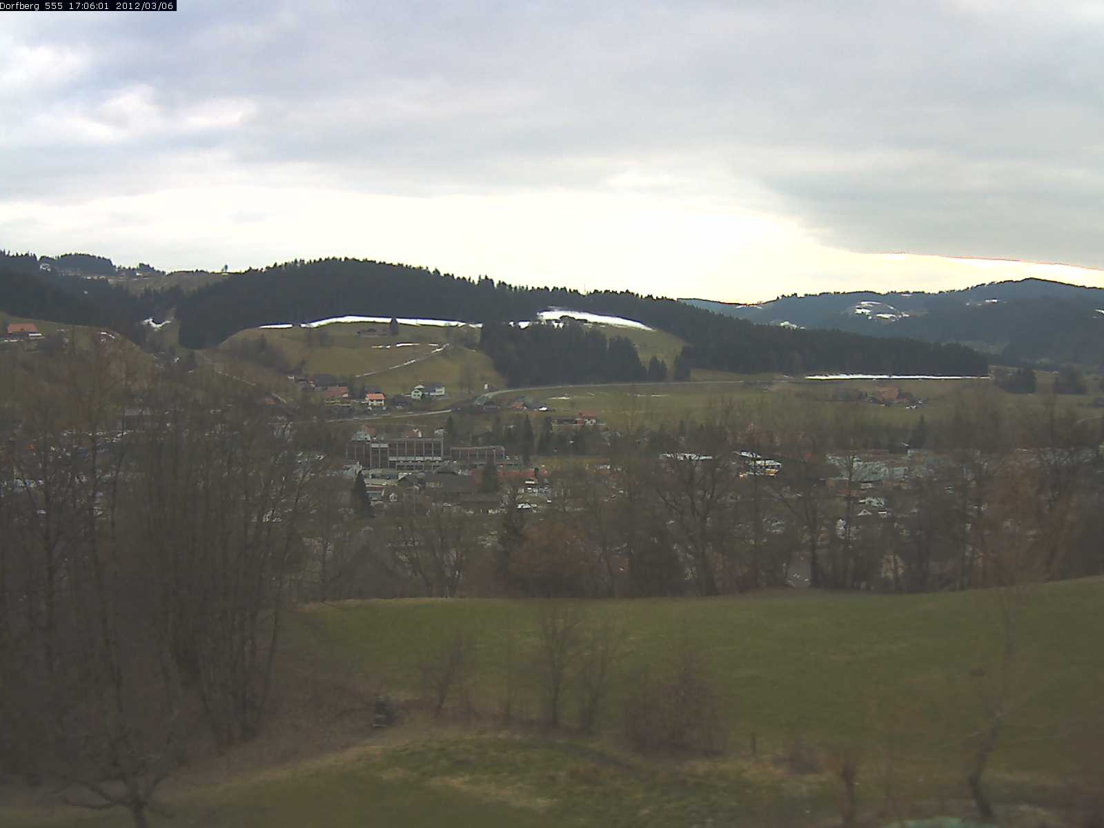 Webcam-Bild: Aussicht vom Dorfberg in Langnau 20120306-170600
