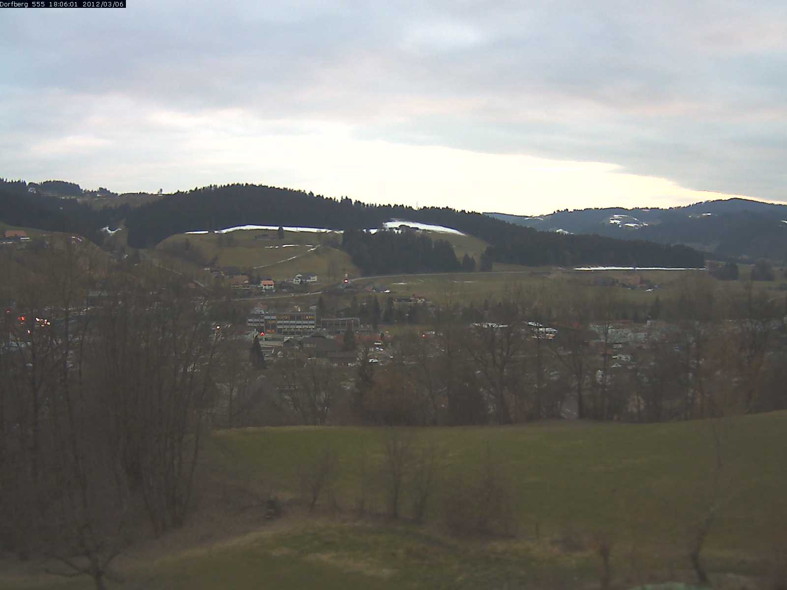 Webcam-Bild: Aussicht vom Dorfberg in Langnau 20120306-180600
