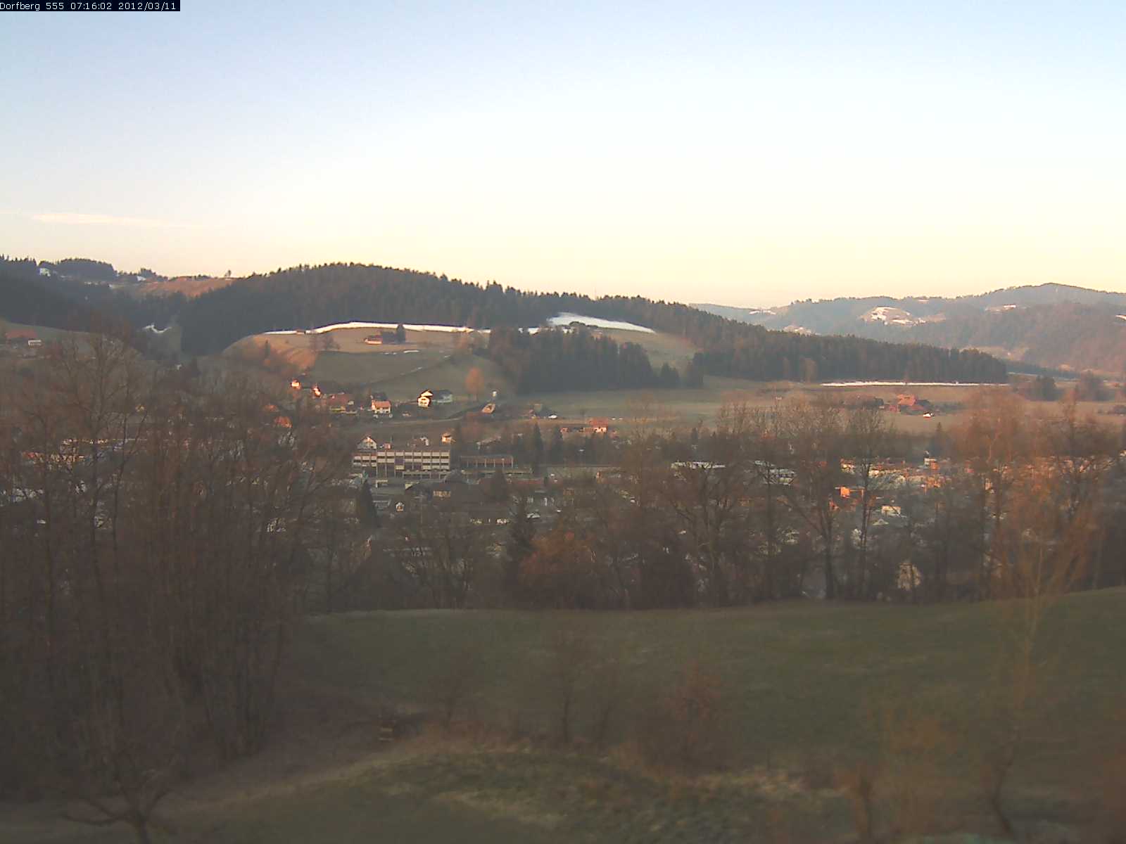 Webcam-Bild: Aussicht vom Dorfberg in Langnau 20120311-071600