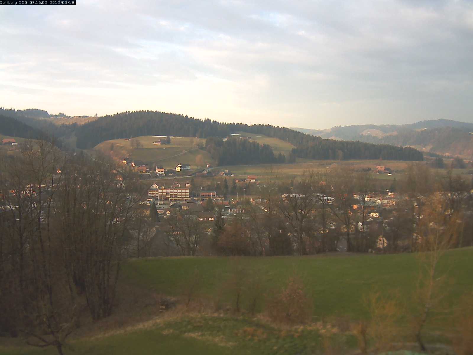 Webcam-Bild: Aussicht vom Dorfberg in Langnau 20120318-071600
