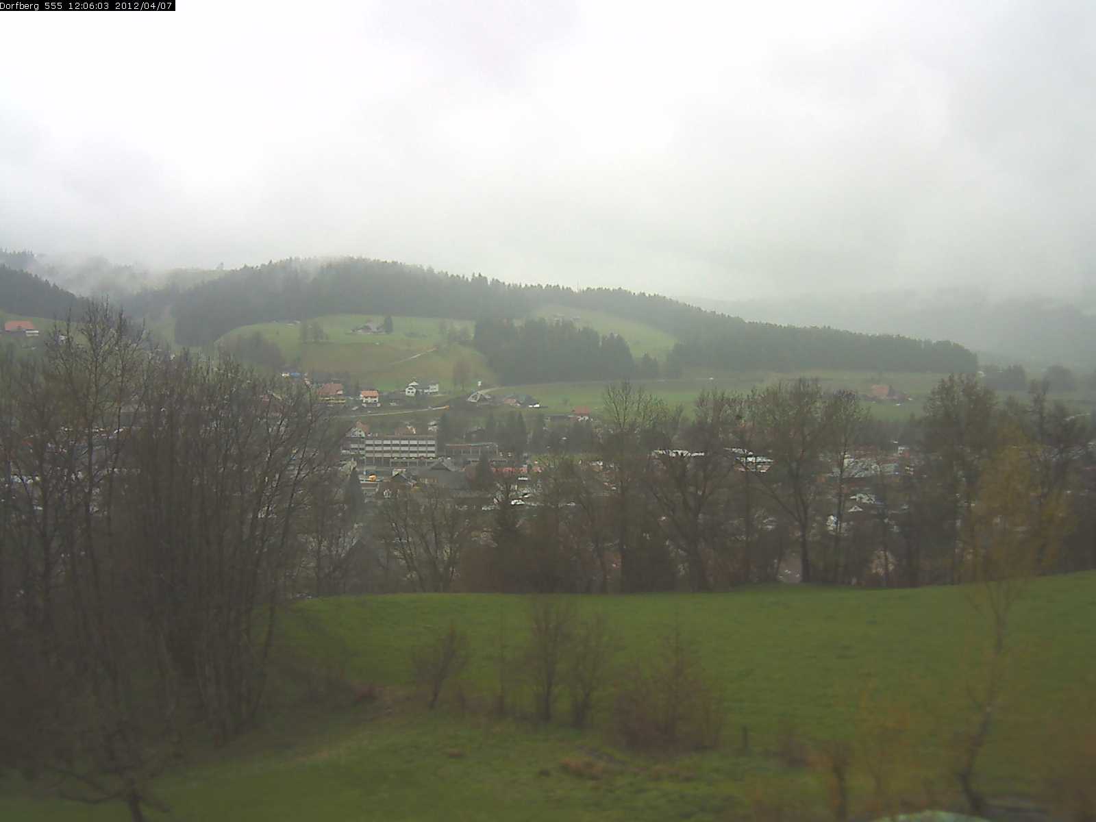 Webcam-Bild: Aussicht vom Dorfberg in Langnau 20120407-120600