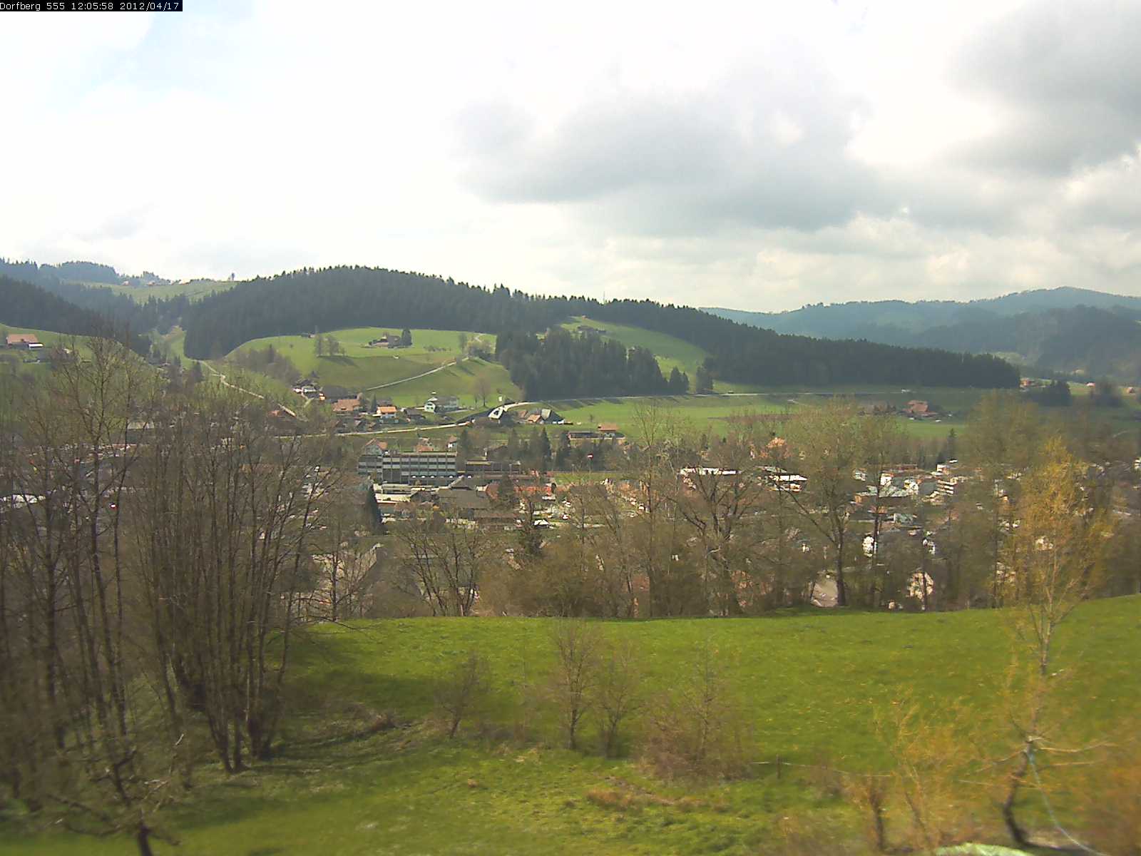 Webcam-Bild: Aussicht vom Dorfberg in Langnau 20120417-120600