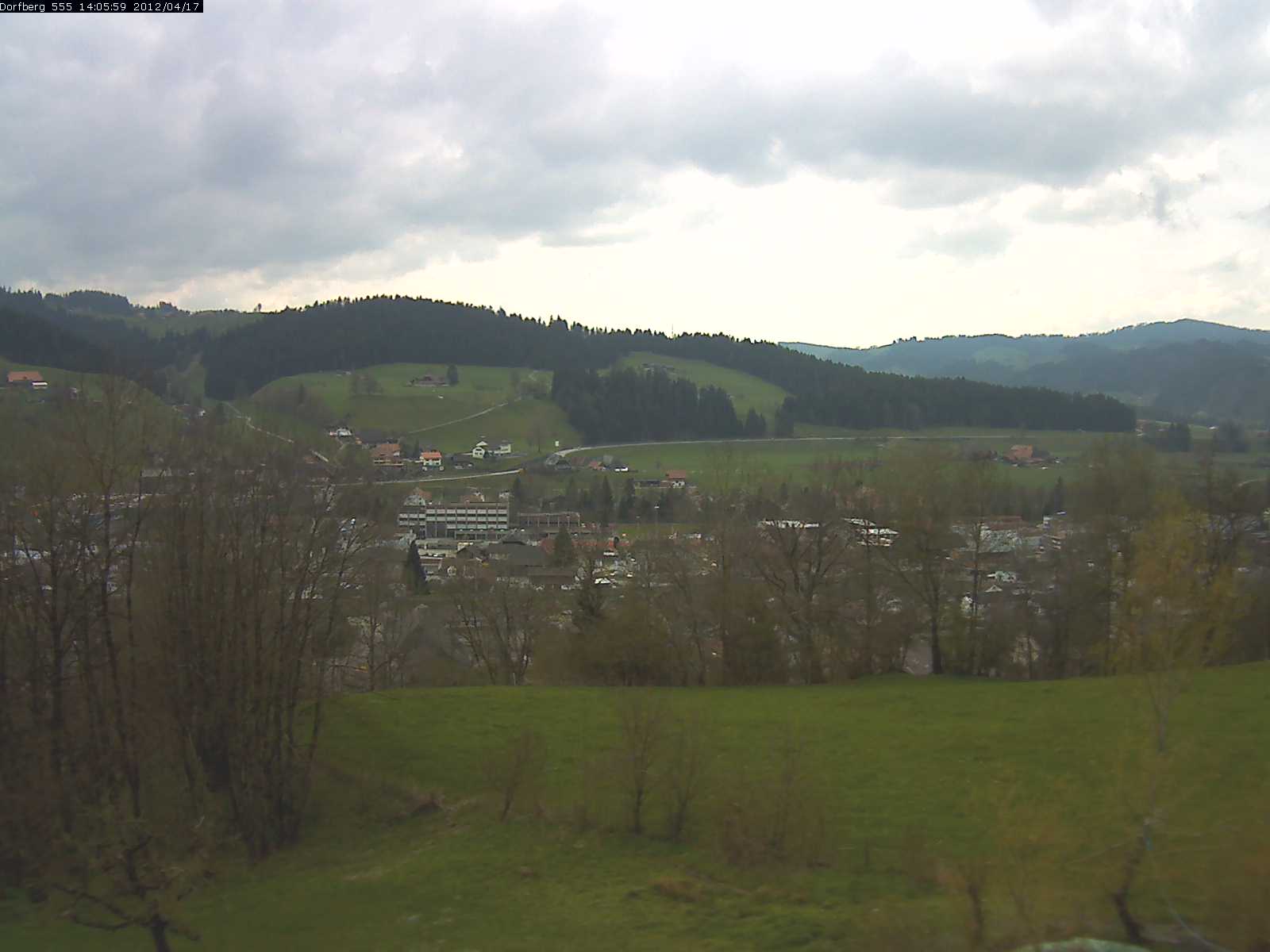 Webcam-Bild: Aussicht vom Dorfberg in Langnau 20120417-140600