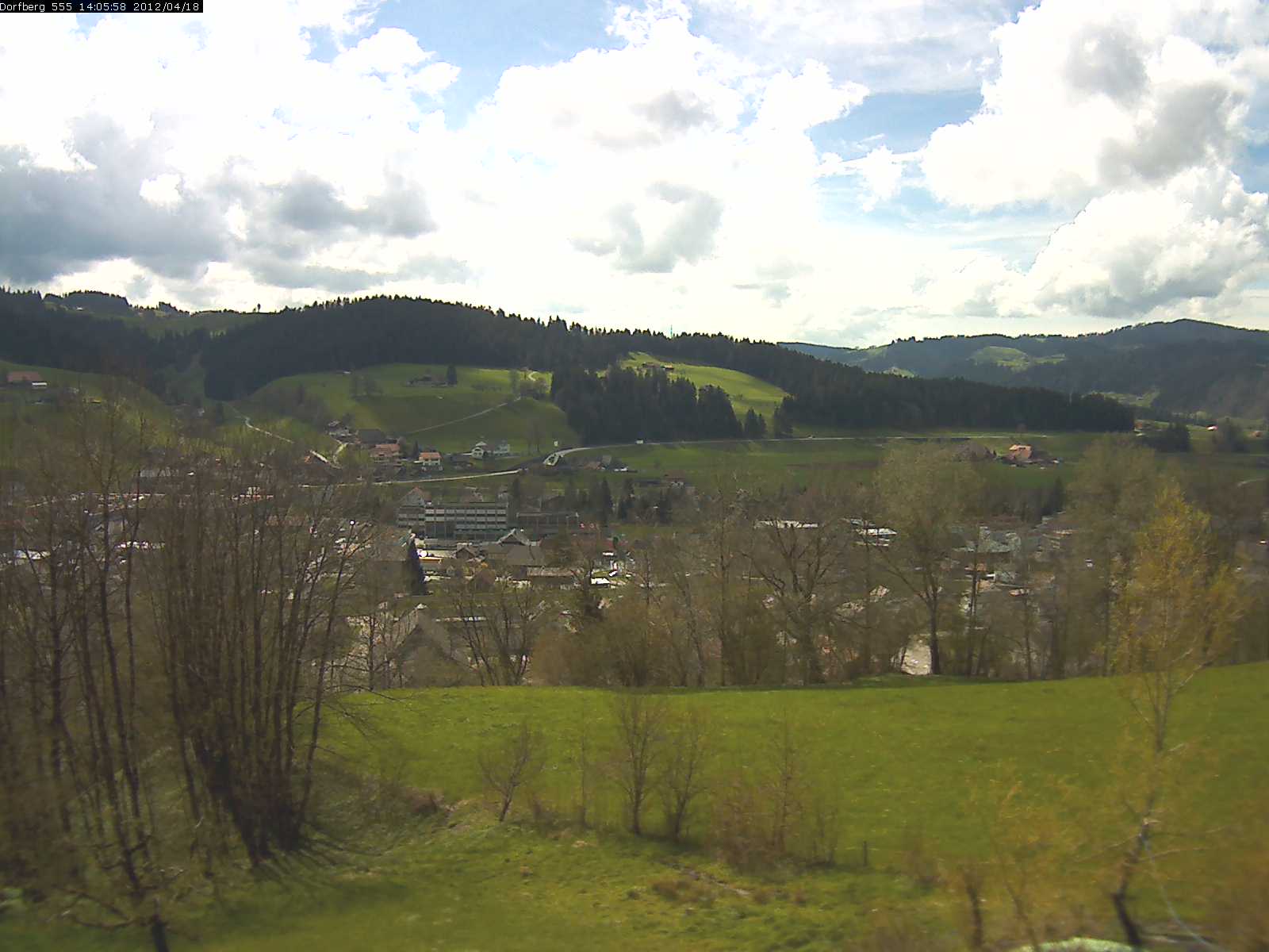Webcam-Bild: Aussicht vom Dorfberg in Langnau 20120418-140600