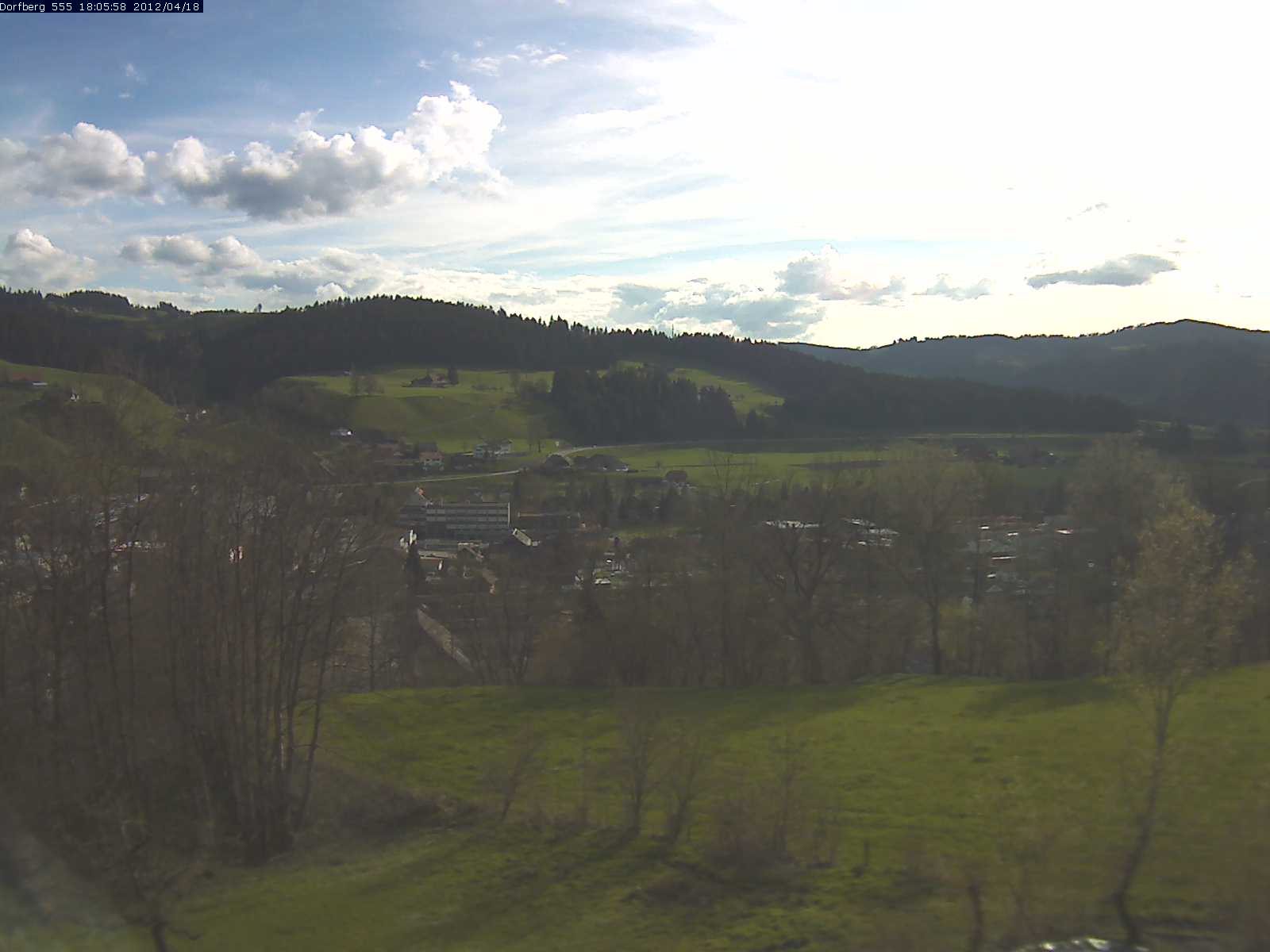 Webcam-Bild: Aussicht vom Dorfberg in Langnau 20120418-180600