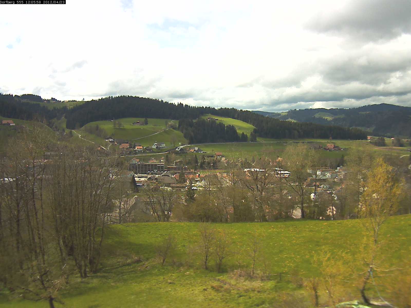 Webcam-Bild: Aussicht vom Dorfberg in Langnau 20120423-120600