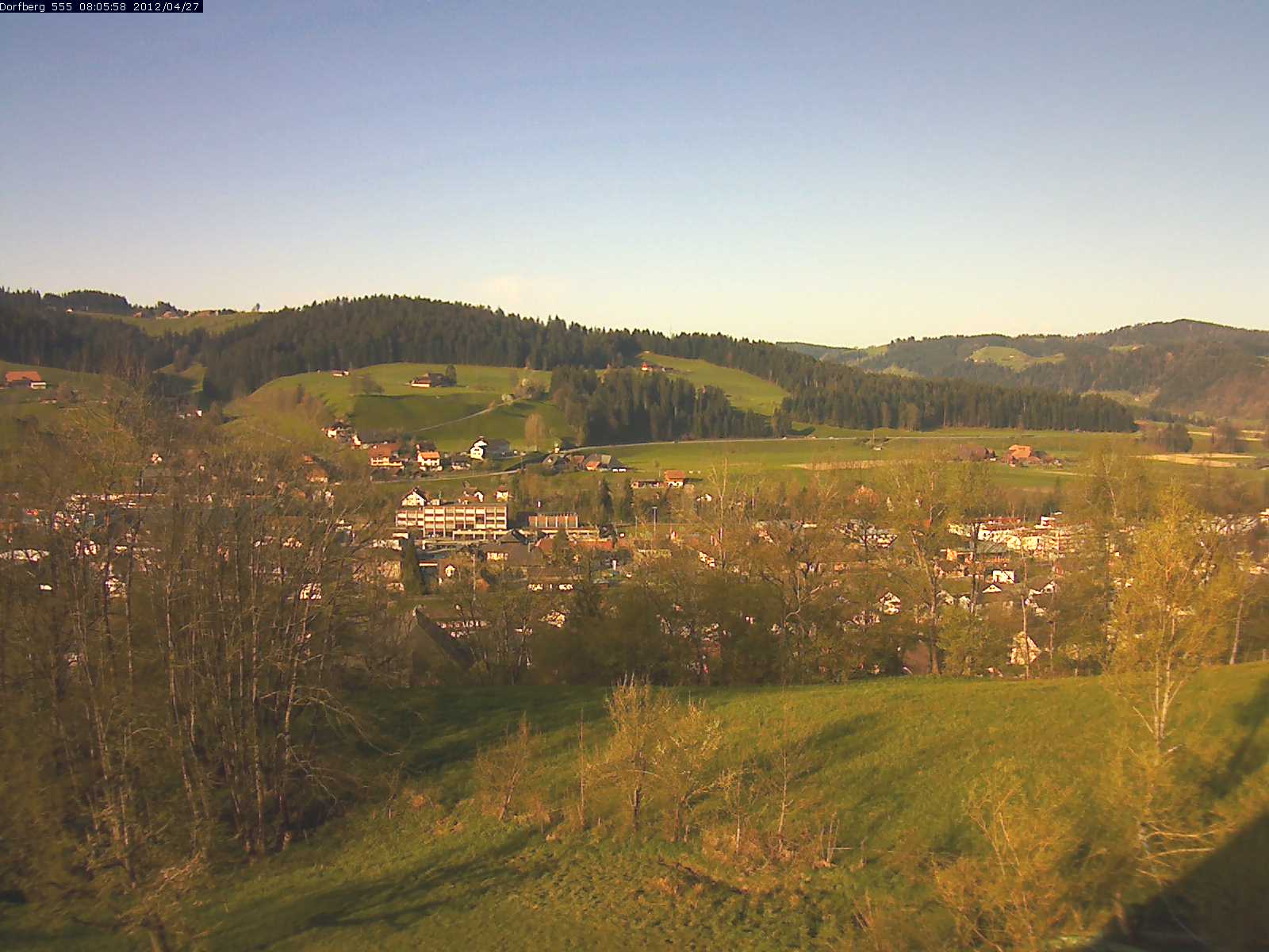 Webcam-Bild: Aussicht vom Dorfberg in Langnau 20120427-080600
