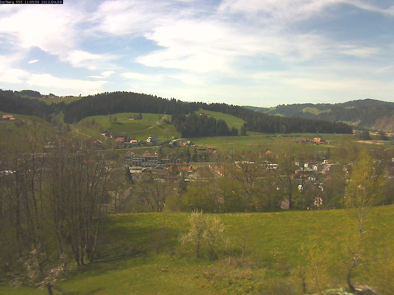 Webcam-Bild: Aussicht vom Dorfberg in Langnau 20120428-110600