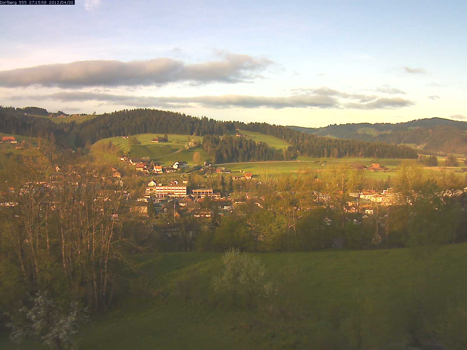 Webcam-Bild: Aussicht vom Dorfberg in Langnau 20120430-071600