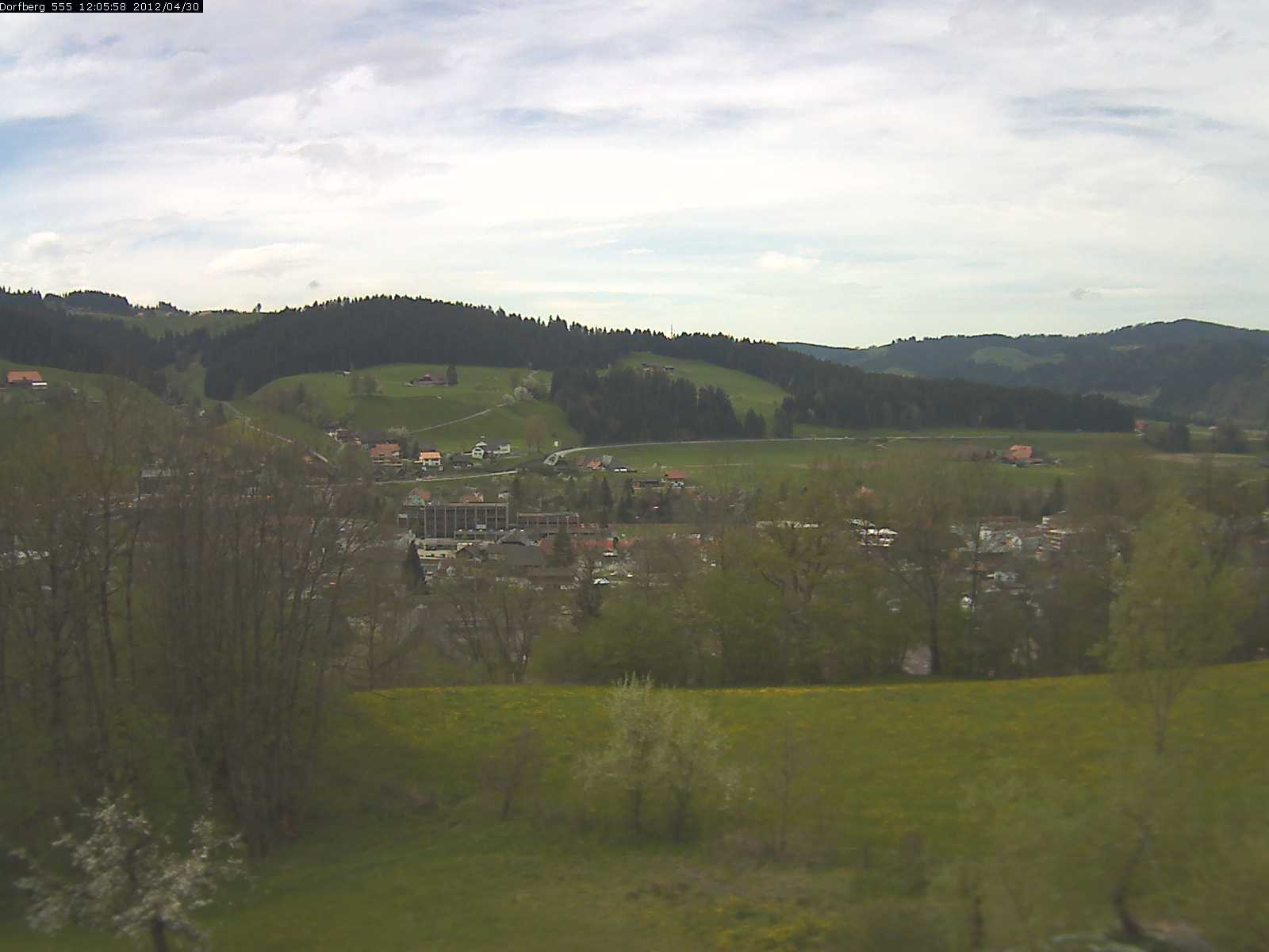 Webcam-Bild: Aussicht vom Dorfberg in Langnau 20120430-120600