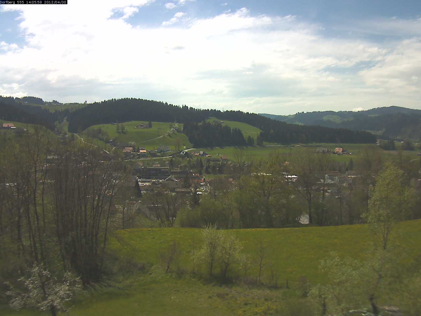 Webcam-Bild: Aussicht vom Dorfberg in Langnau 20120430-140600