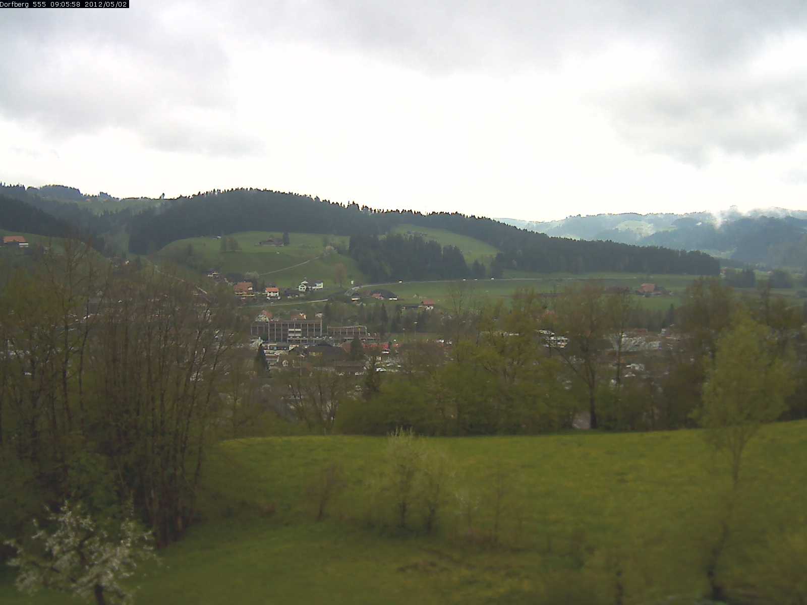 Webcam-Bild: Aussicht vom Dorfberg in Langnau 20120502-090600