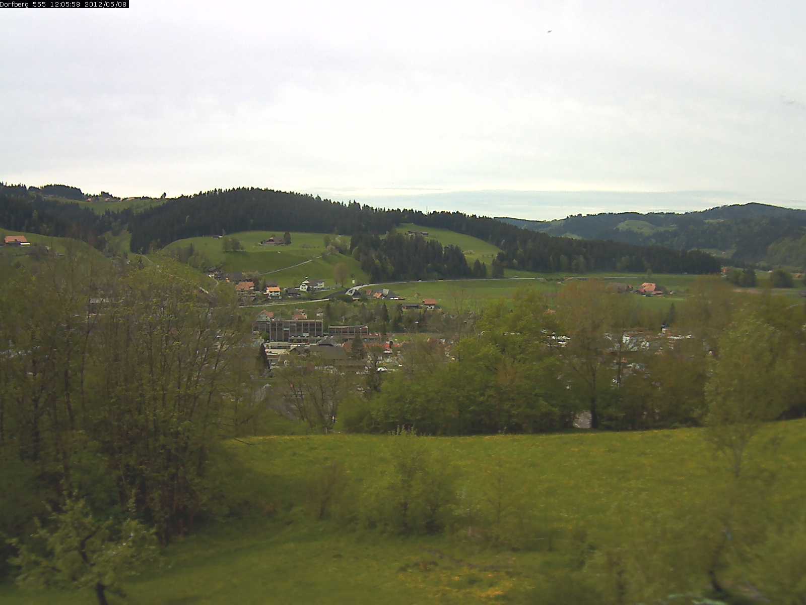 Webcam-Bild: Aussicht vom Dorfberg in Langnau 20120508-120600