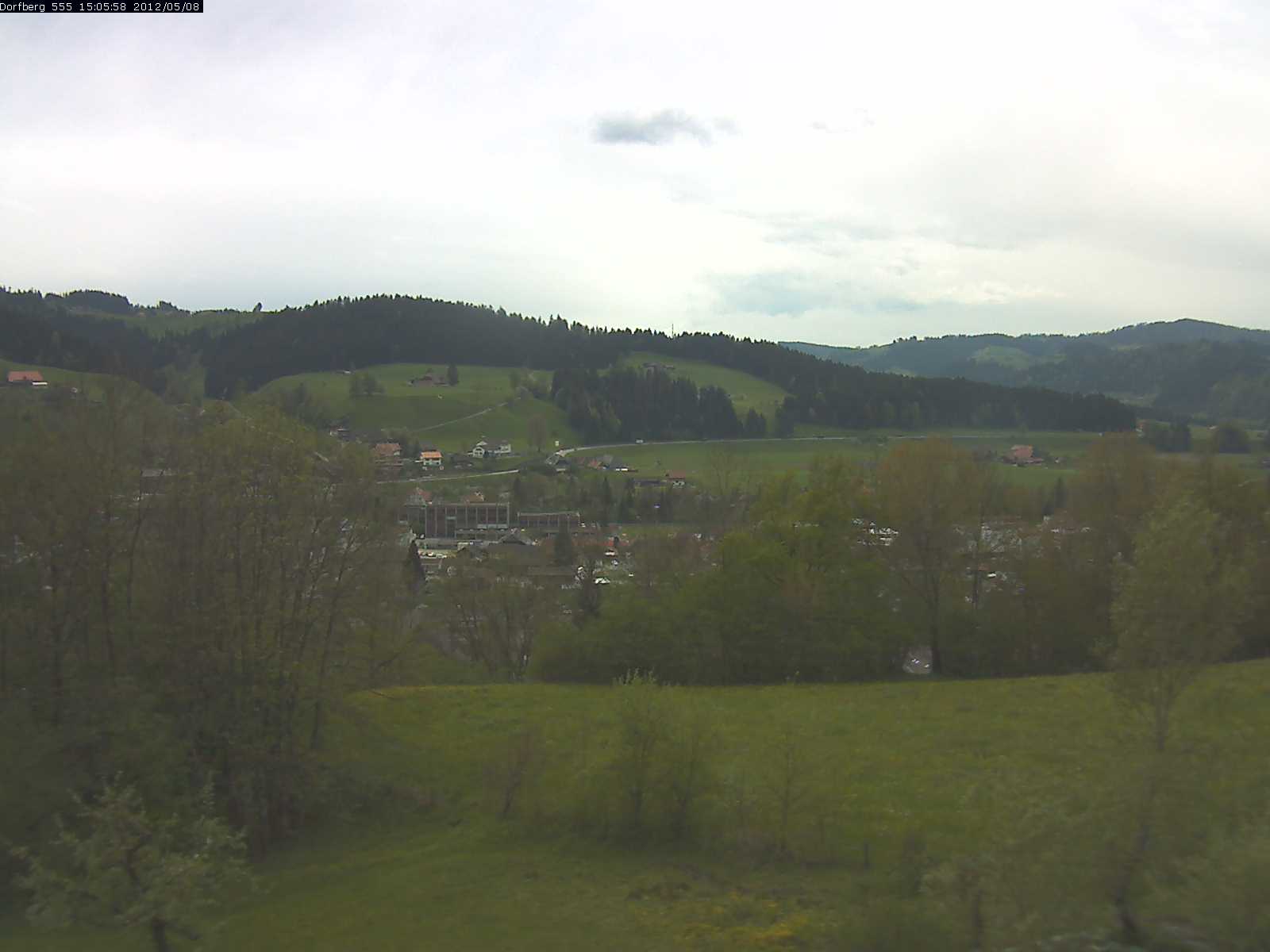 Webcam-Bild: Aussicht vom Dorfberg in Langnau 20120508-150600