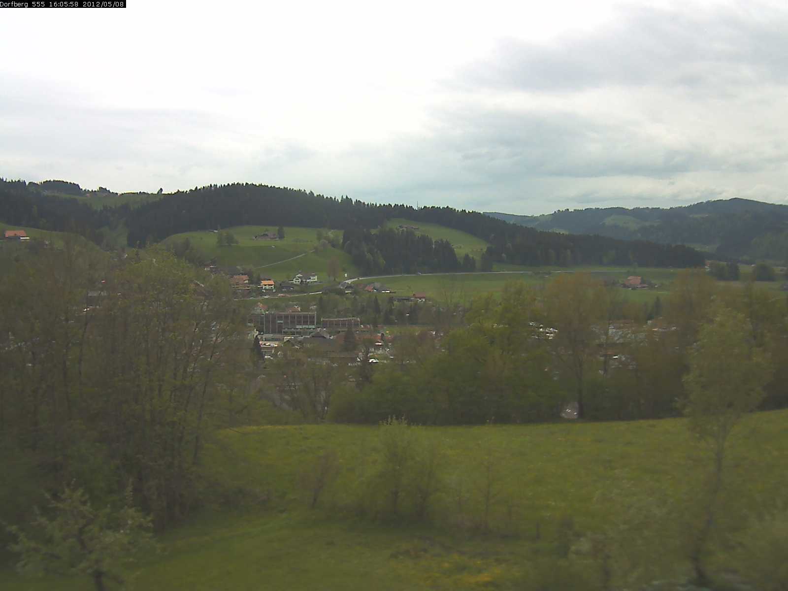 Webcam-Bild: Aussicht vom Dorfberg in Langnau 20120508-160600
