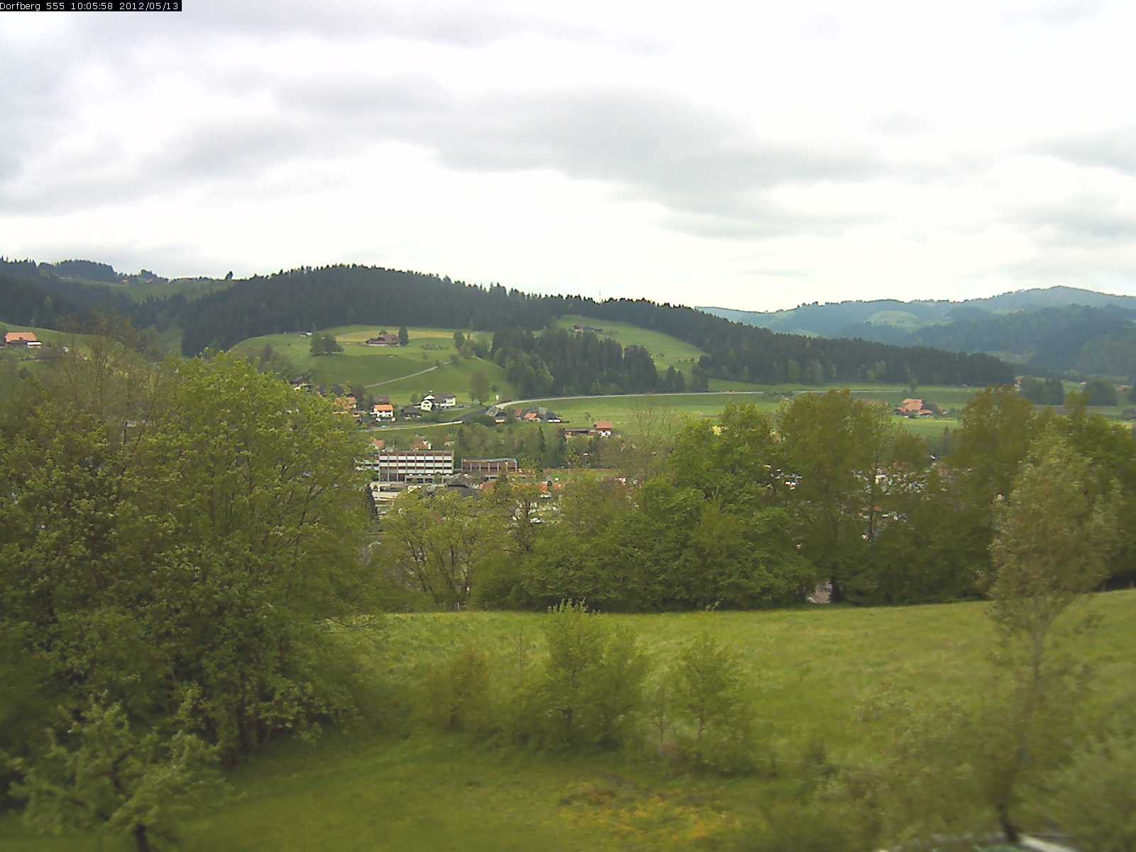 Webcam-Bild: Aussicht vom Dorfberg in Langnau 20120513-100600