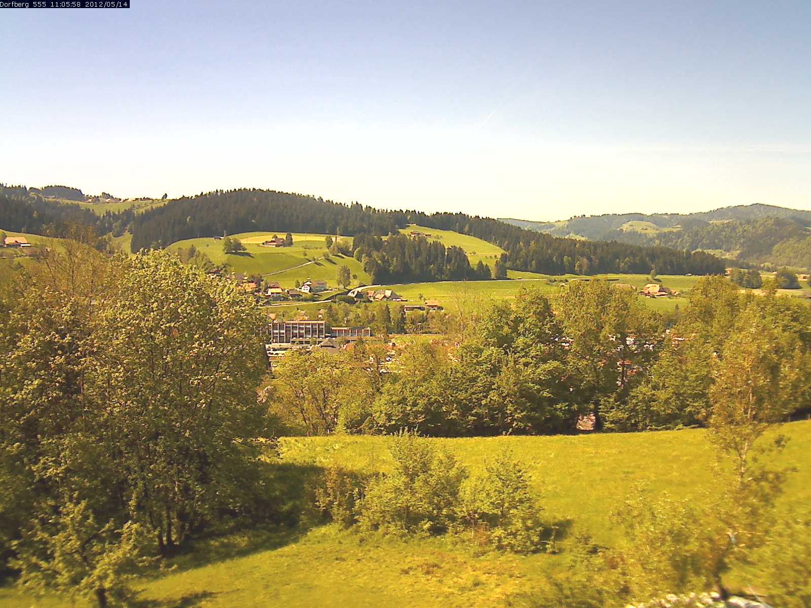 Webcam-Bild: Aussicht vom Dorfberg in Langnau 20120514-110600