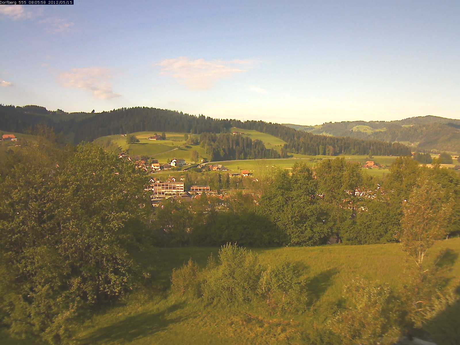 Webcam-Bild: Aussicht vom Dorfberg in Langnau 20120515-080600