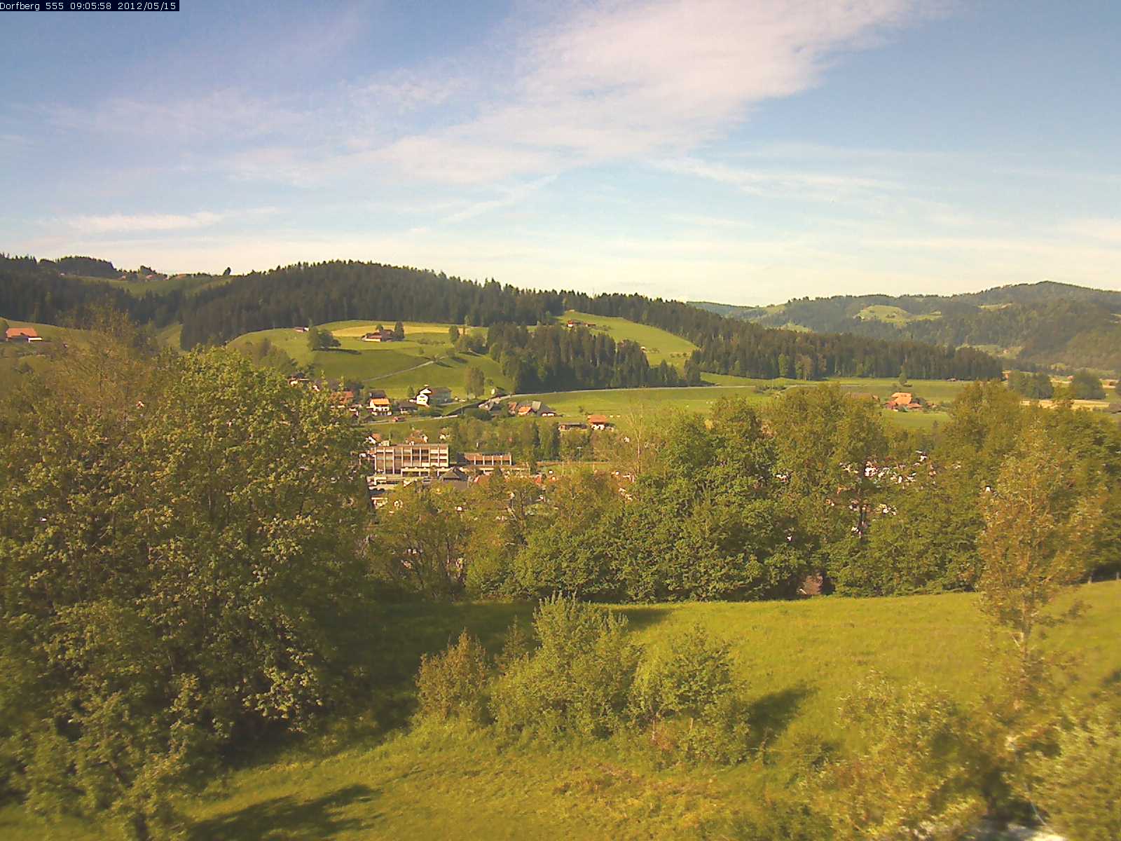 Webcam-Bild: Aussicht vom Dorfberg in Langnau 20120515-090600