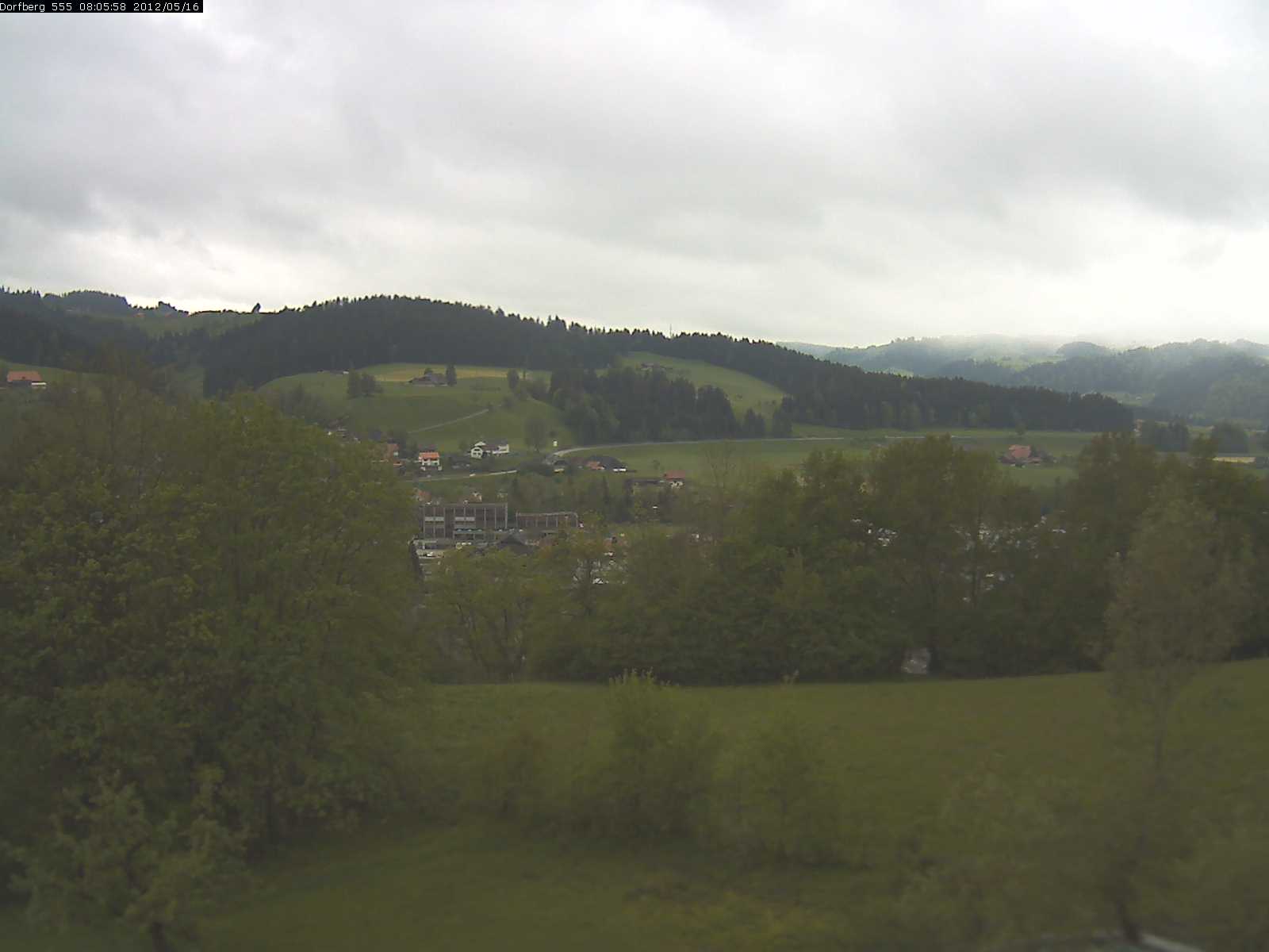 Webcam-Bild: Aussicht vom Dorfberg in Langnau 20120516-080600