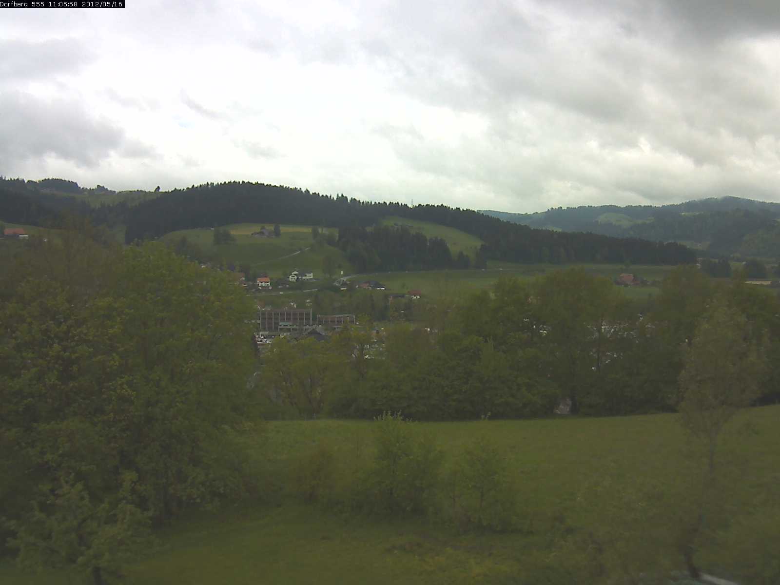 Webcam-Bild: Aussicht vom Dorfberg in Langnau 20120516-110600