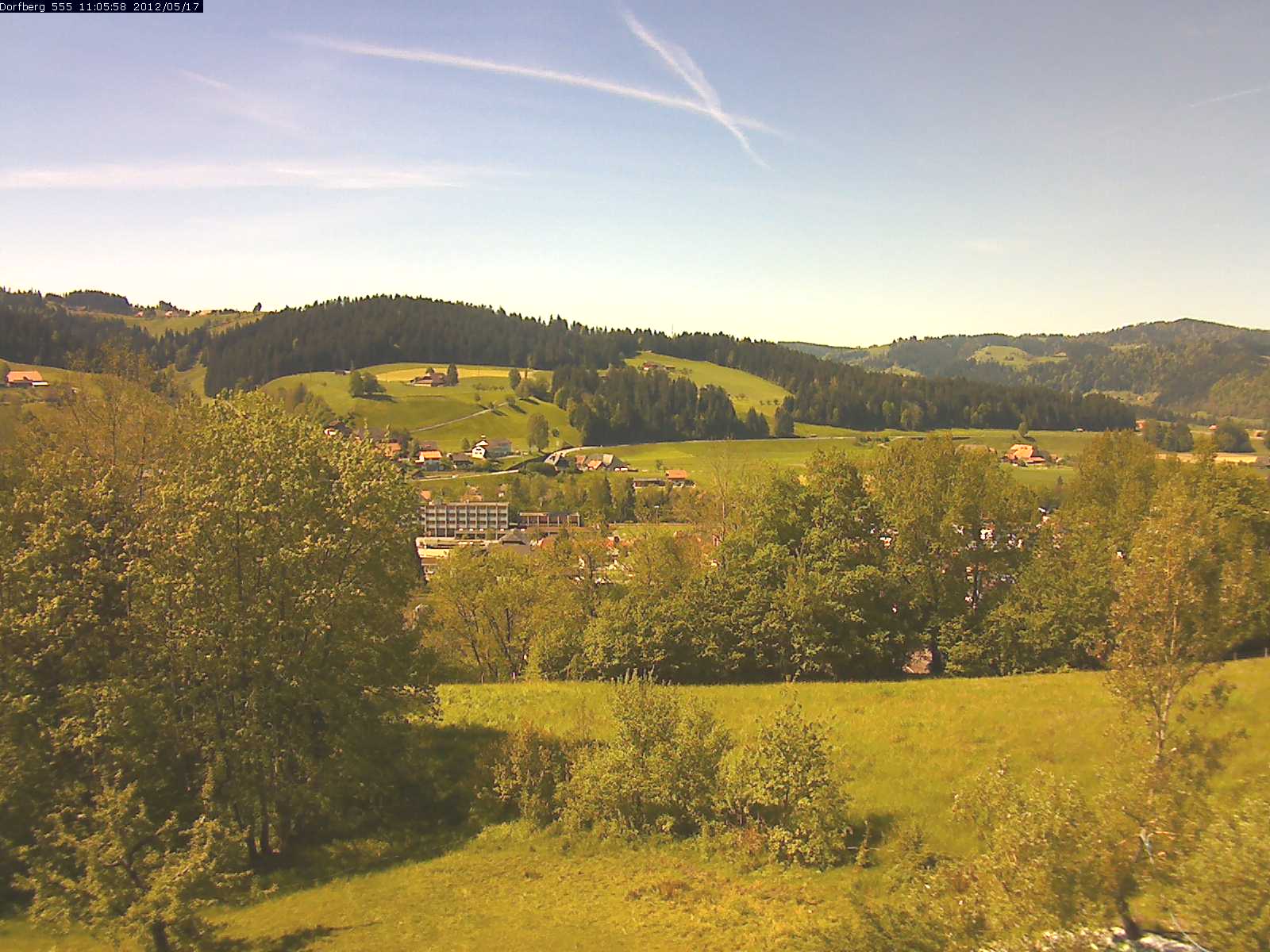 Webcam-Bild: Aussicht vom Dorfberg in Langnau 20120517-110600
