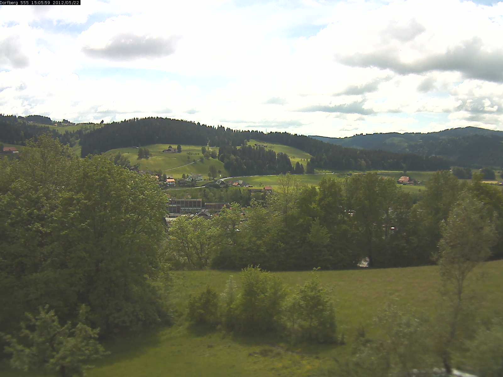 Webcam-Bild: Aussicht vom Dorfberg in Langnau 20120522-150600