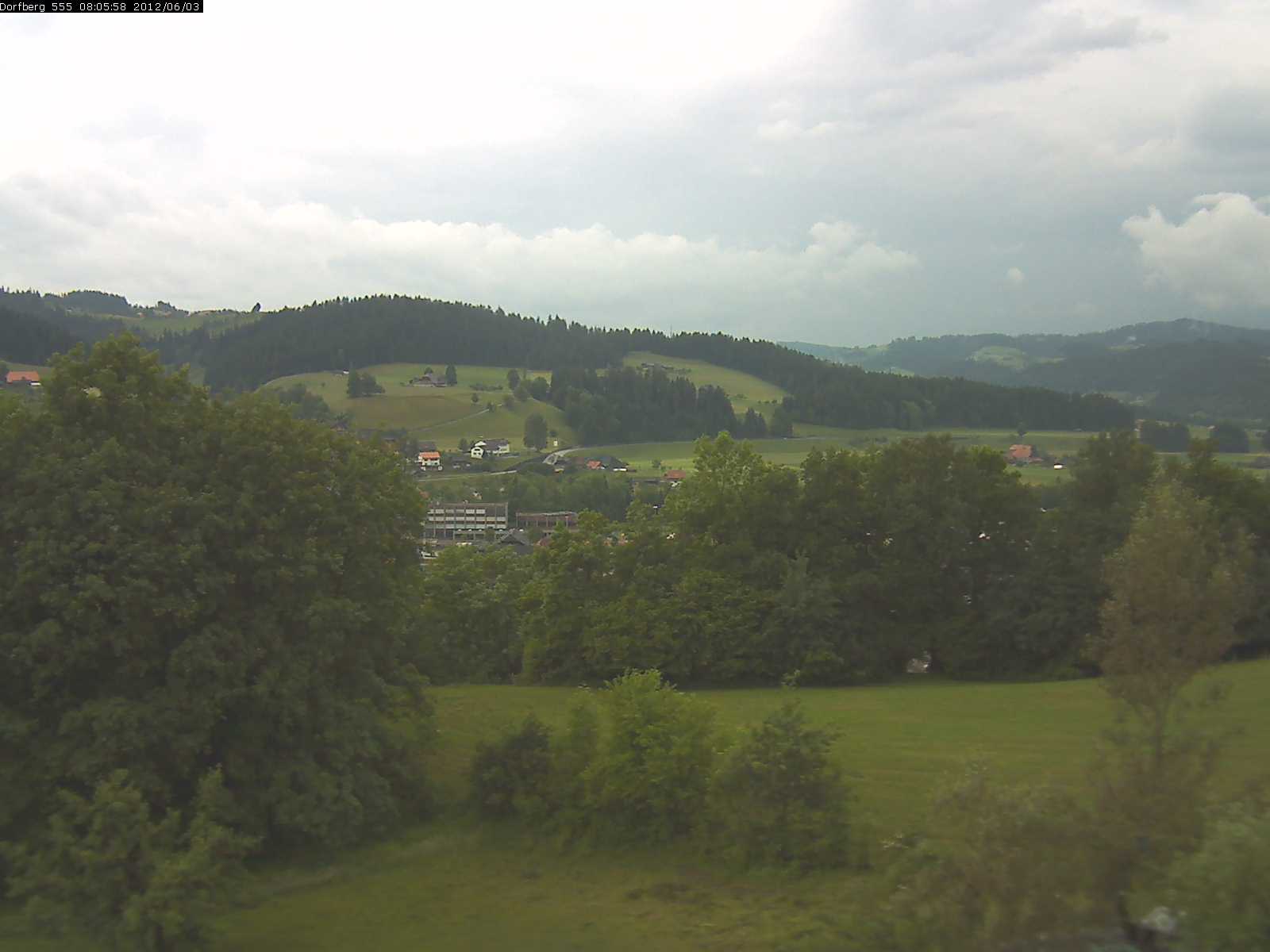 Webcam-Bild: Aussicht vom Dorfberg in Langnau 20120603-080600
